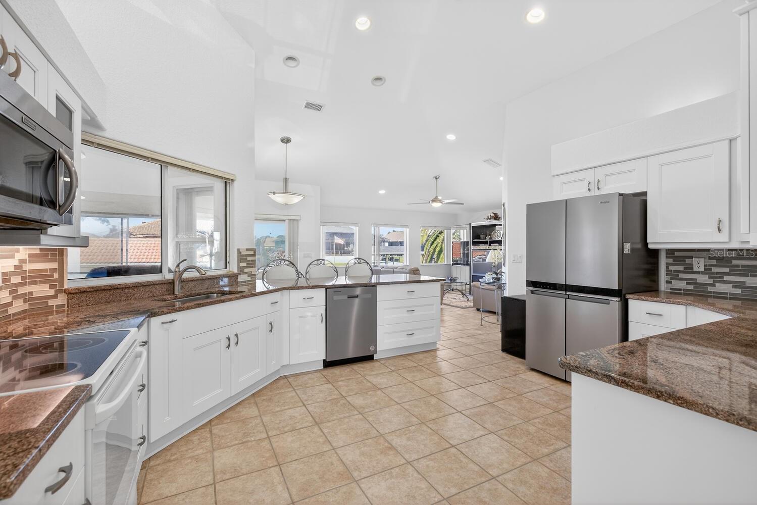 Image 16 of 73 For 10 Collinson Court