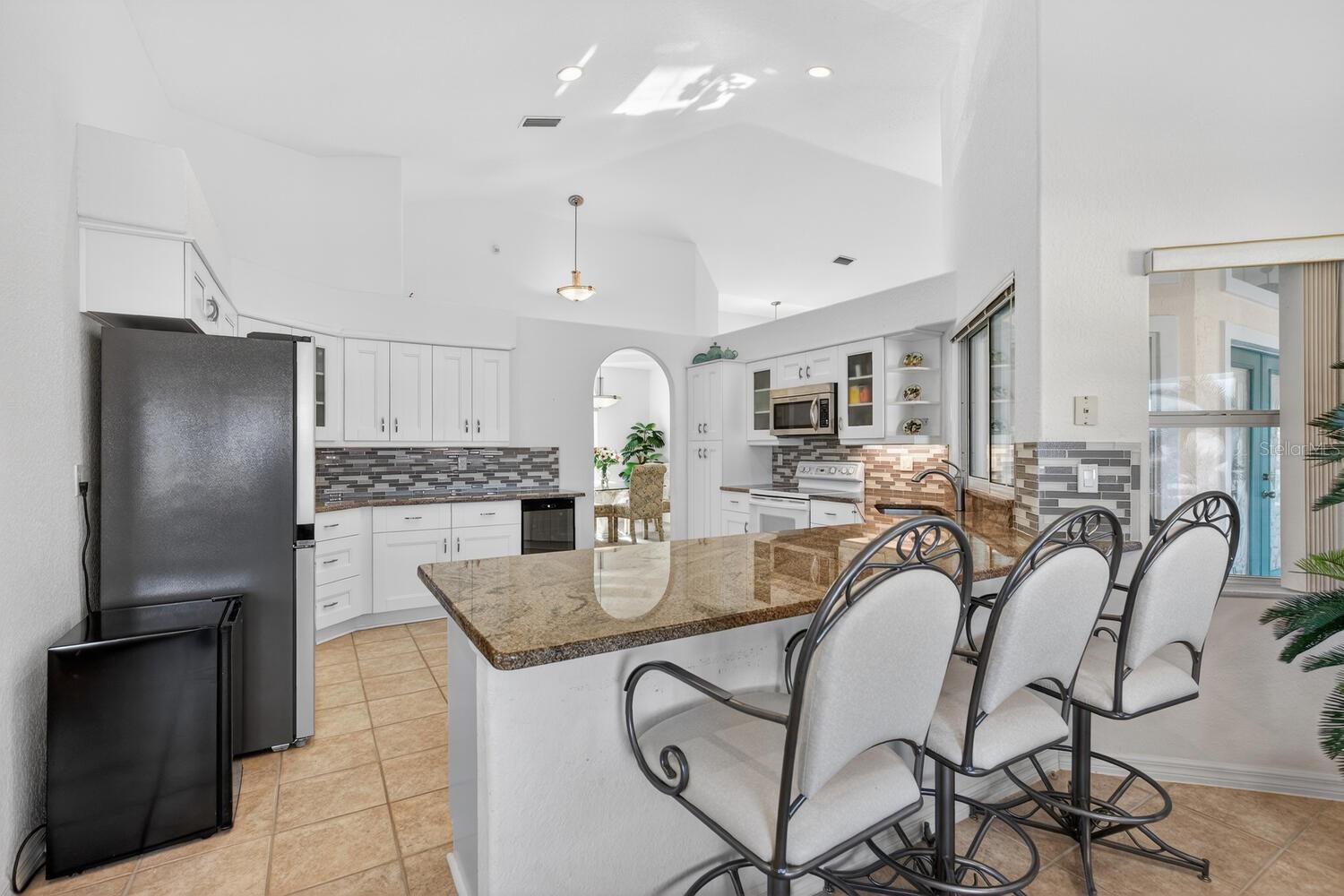 Image 20 of 73 For 10 Collinson Court