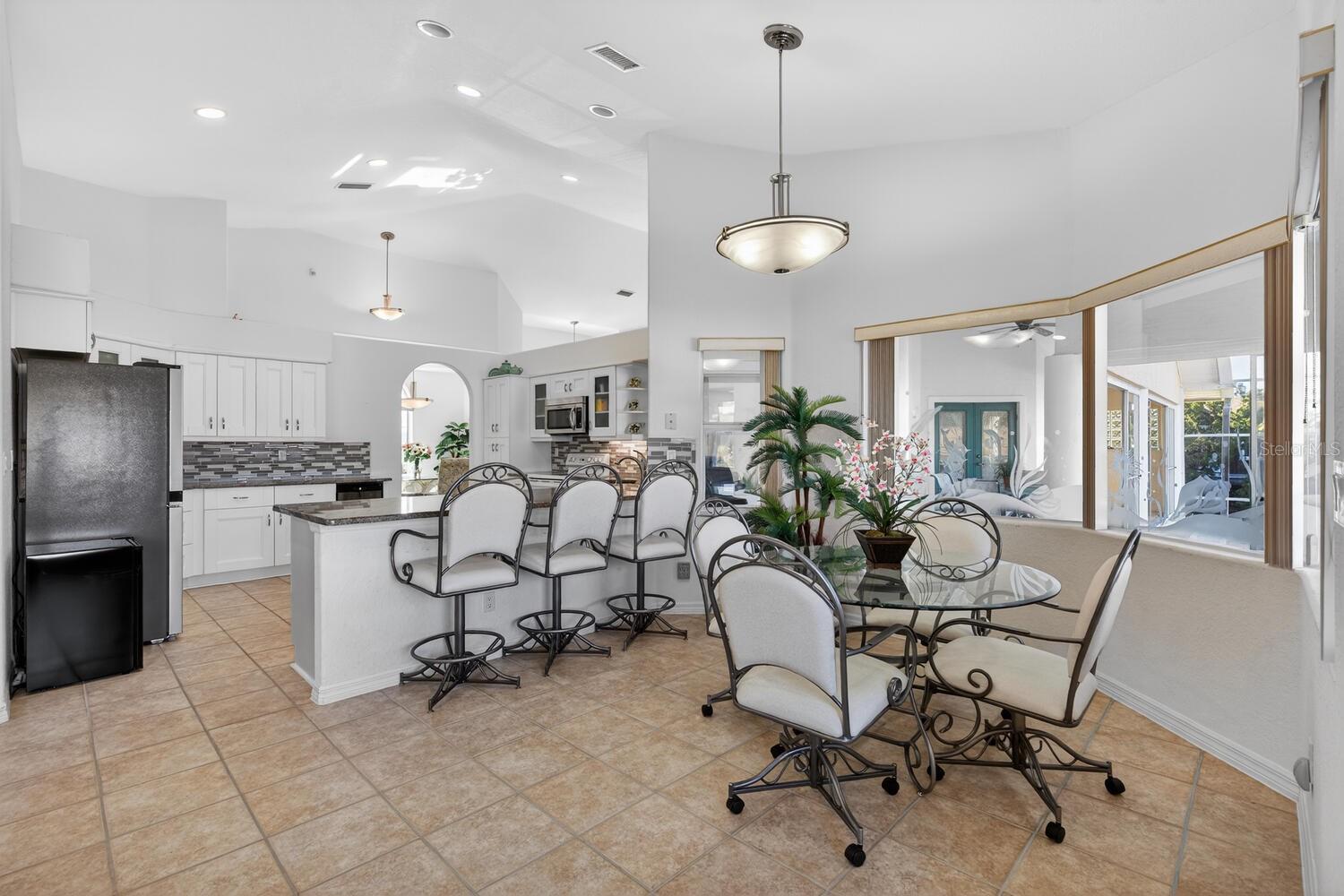 Image 24 of 73 For 10 Collinson Court