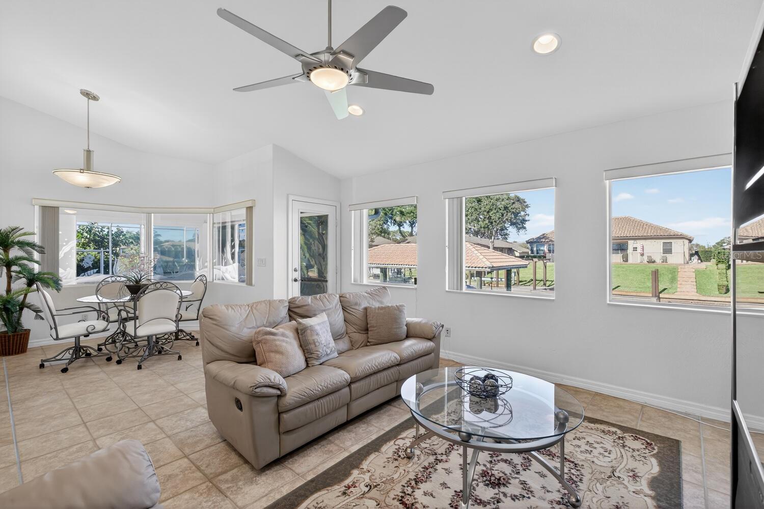 Image 28 of 73 For 10 Collinson Court