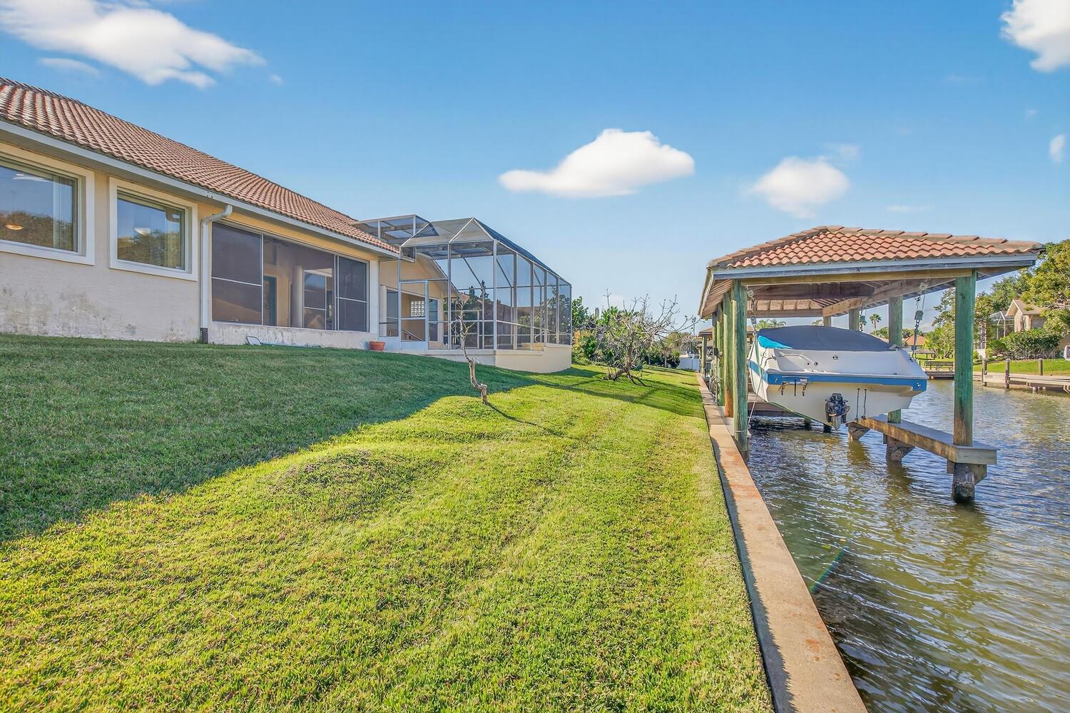 Image 41 of 73 For 10 Collinson Court