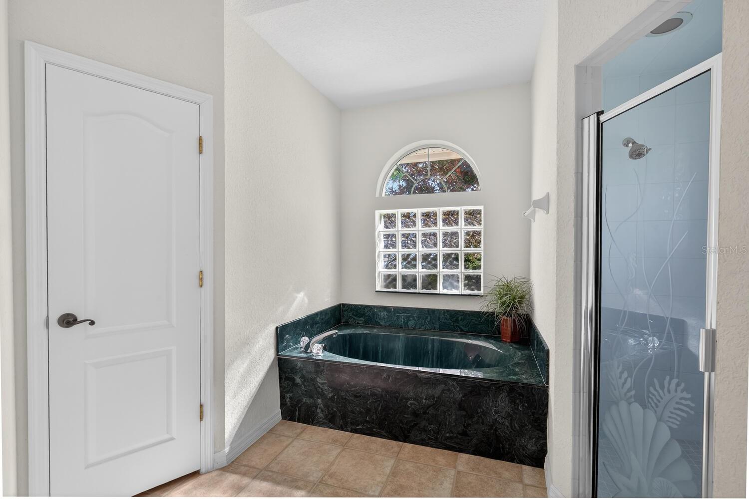 Image 52 of 73 For 10 Collinson Court