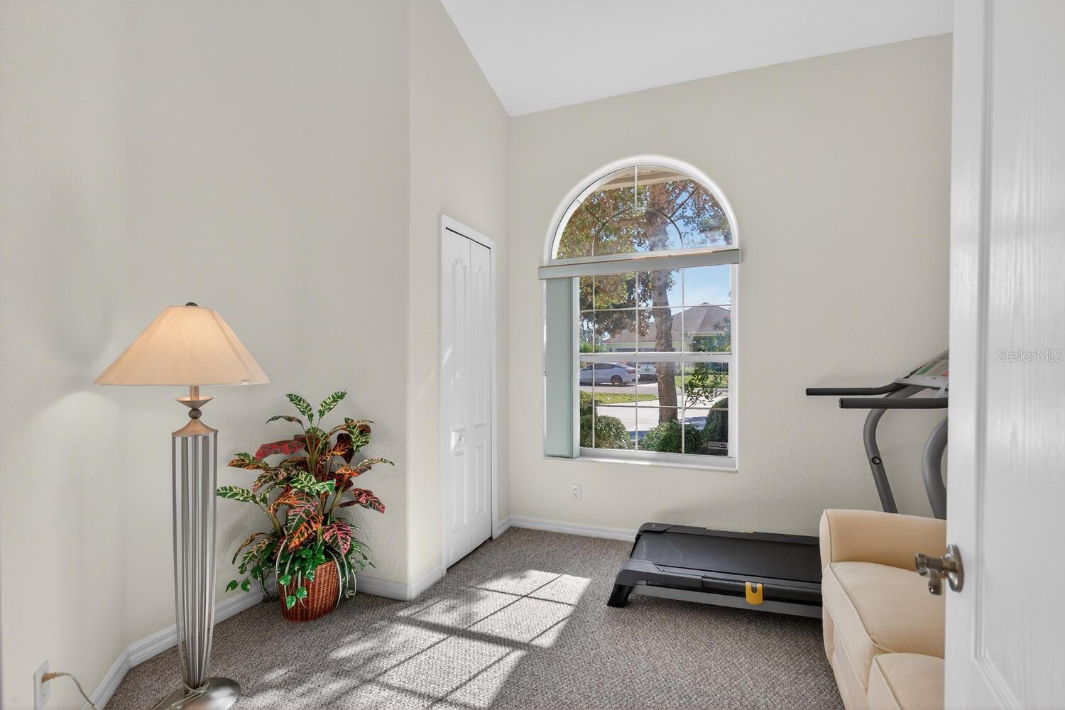 Image 58 of 73 For 10 Collinson Court