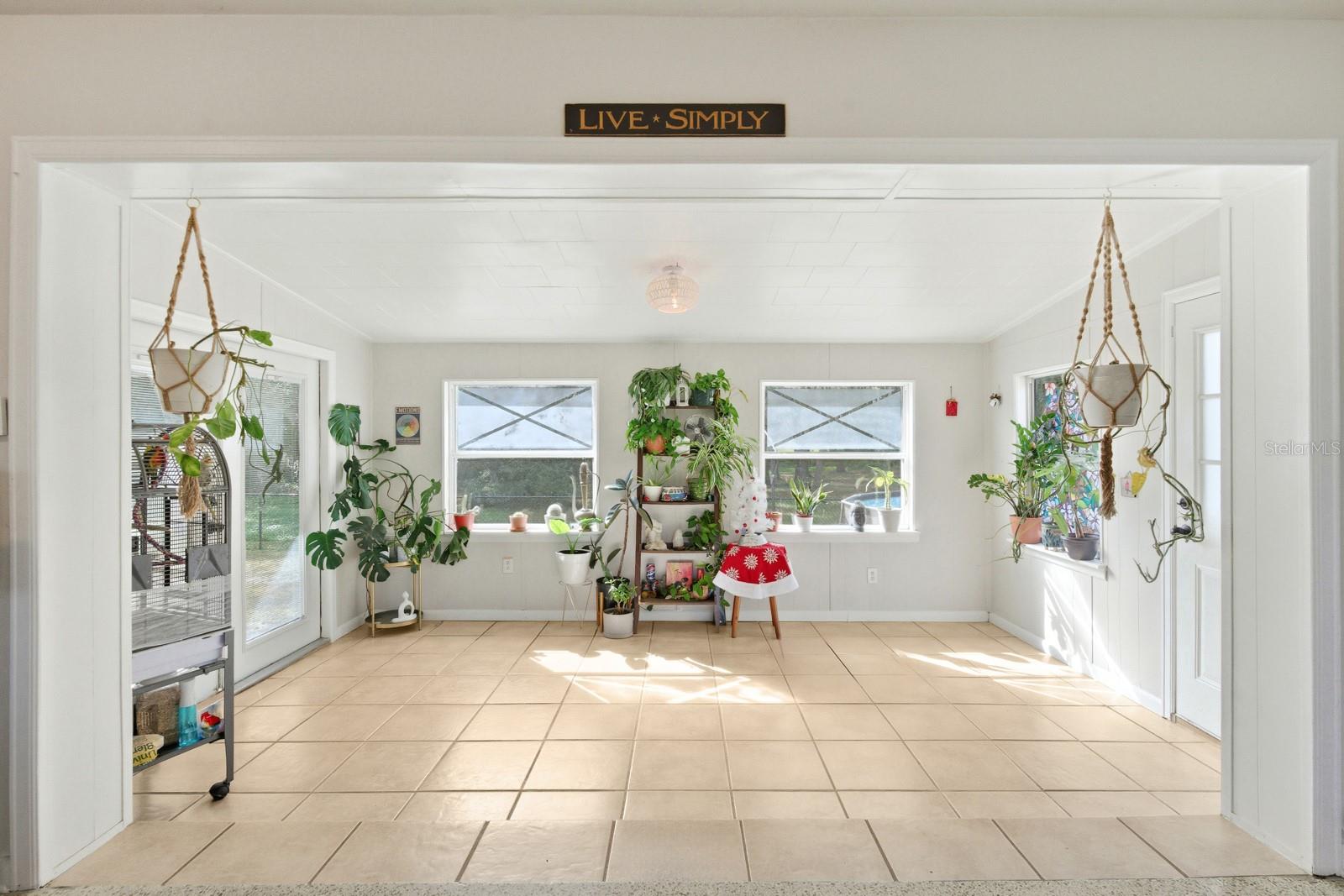 Image 10 of 33 For 1456 Helena Court