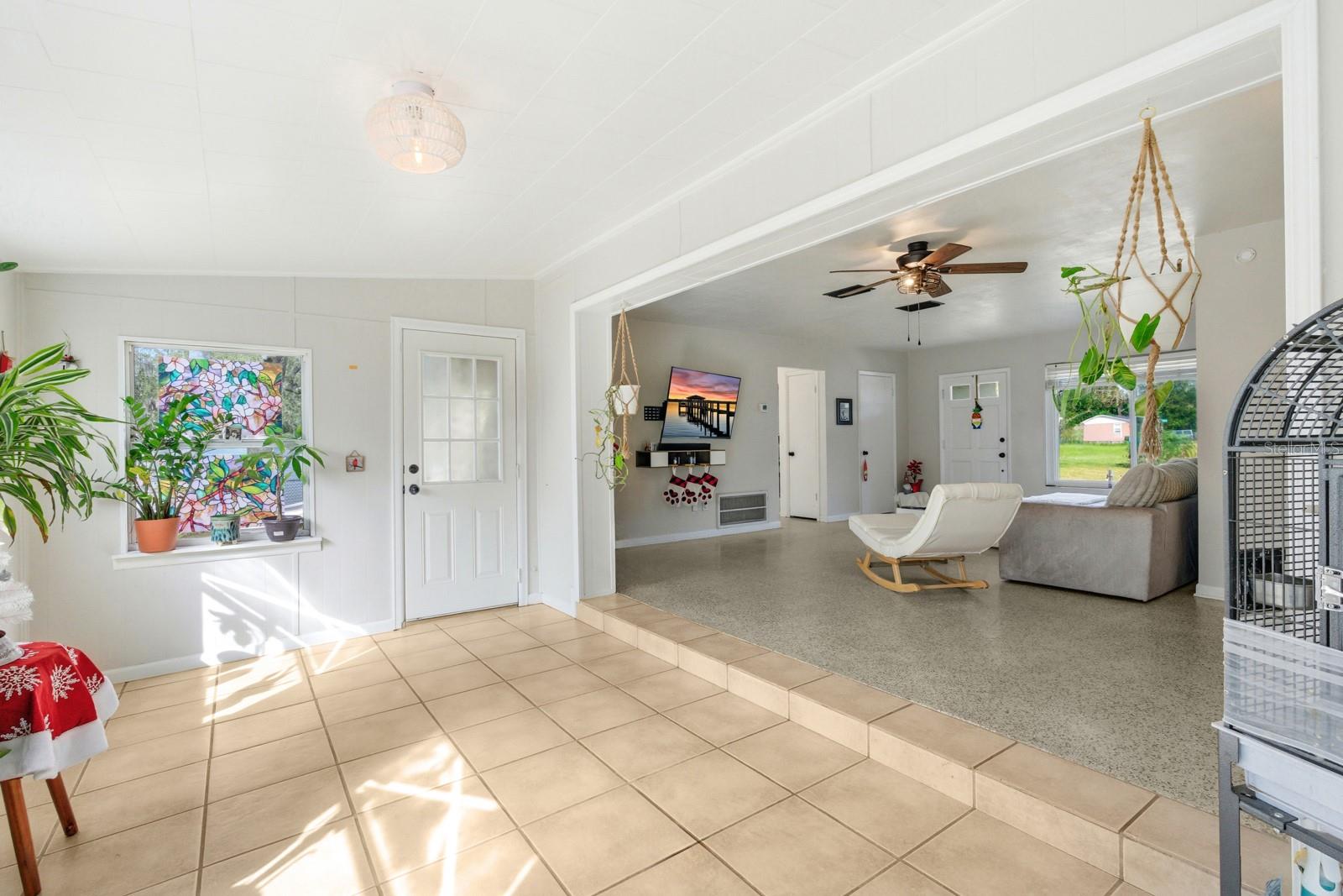 Image 12 of 33 For 1456 Helena Court