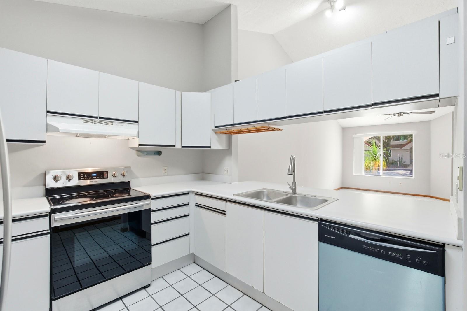 Image 13 of 30 For 3550 Forest Branch Drive A