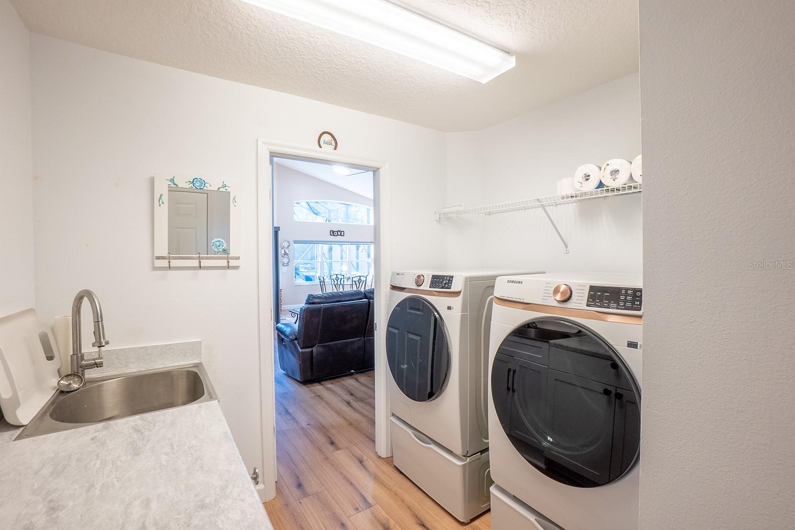 Image 17 of 45 For 46 Shinnecock Drive