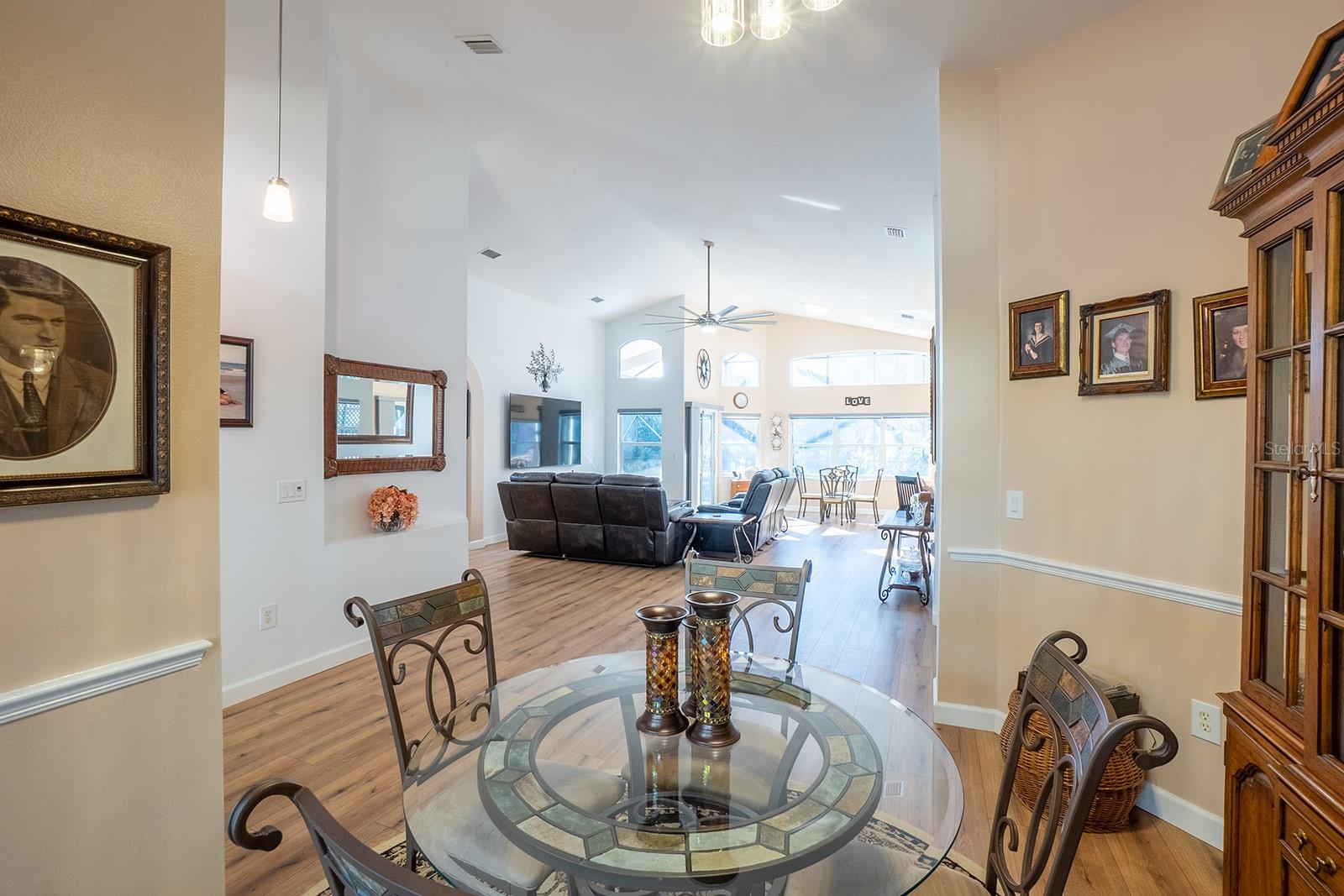 Image 9 of 45 For 46 Shinnecock Drive