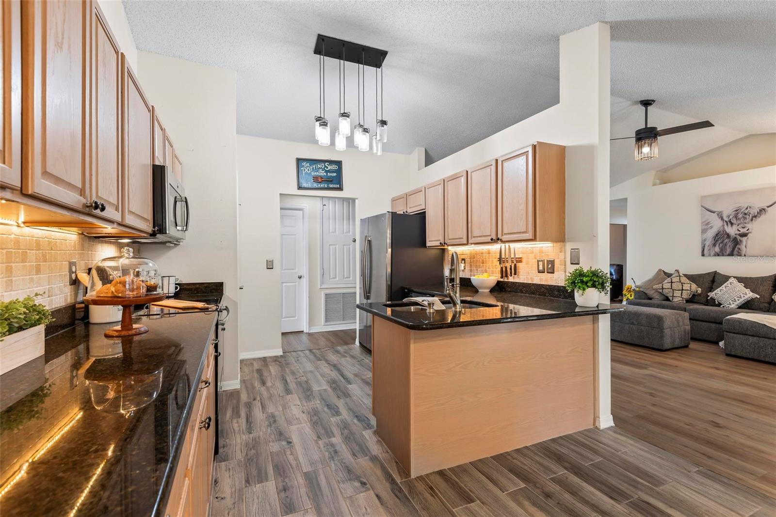 Image 14 of 78 For 49 Louisiana Drive