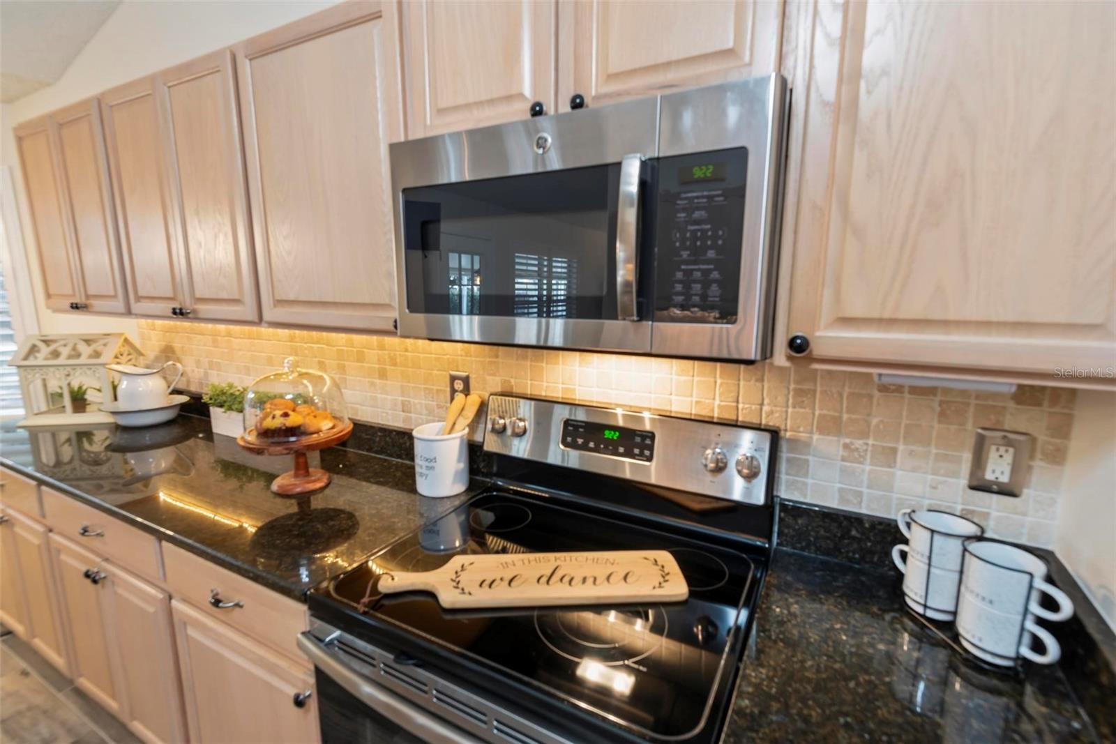 Image 19 of 78 For 49 Louisiana Drive