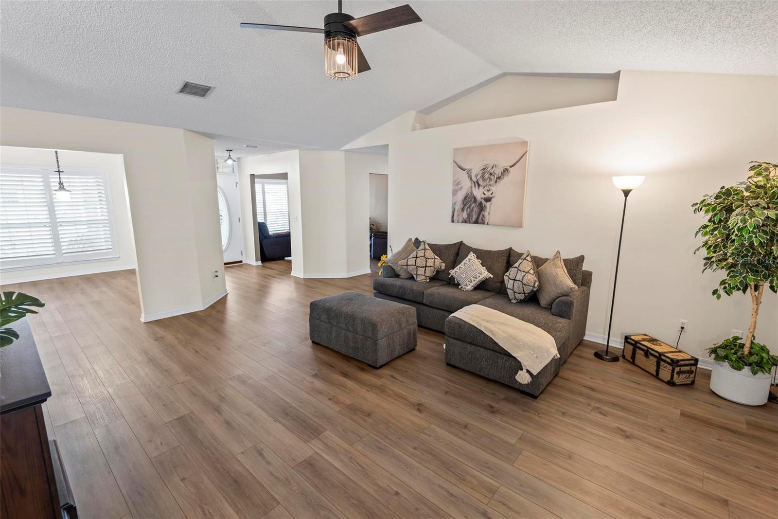 Image 21 of 78 For 49 Louisiana Drive