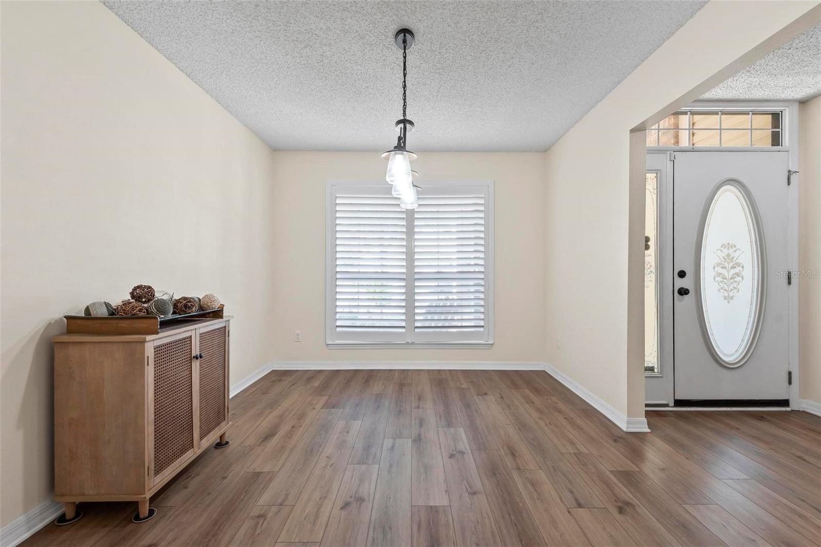 Image 24 of 78 For 49 Louisiana Drive