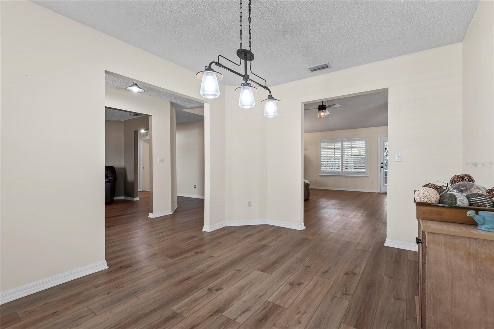 Image 25 of 78 For 49 Louisiana Drive