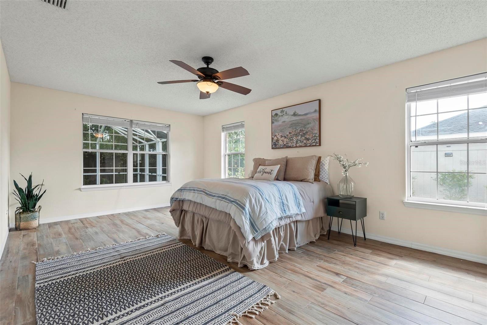 Image 28 of 78 For 49 Louisiana Drive