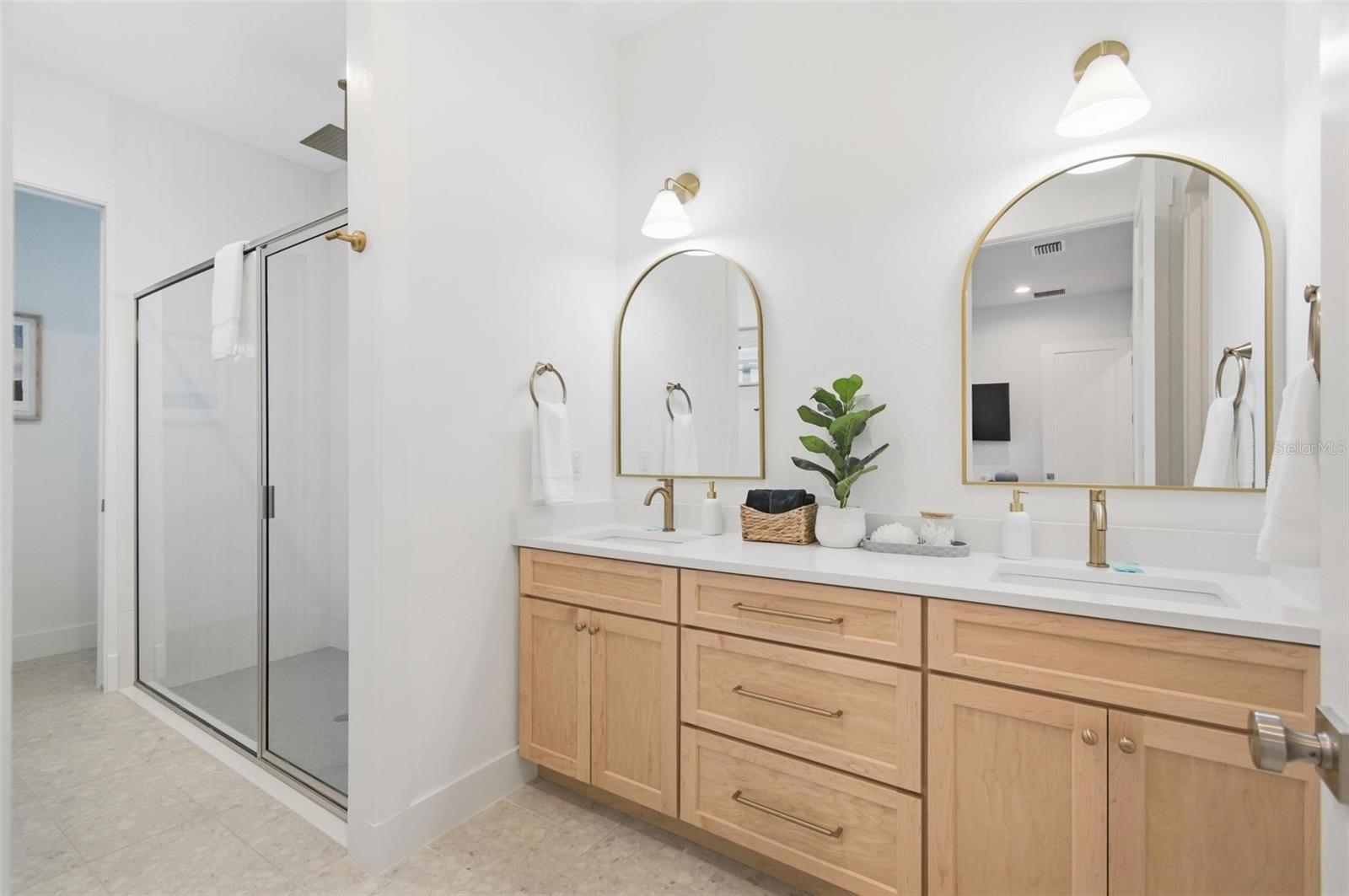 Image 40 of 100 For 527 Cinnamon Beach Lane