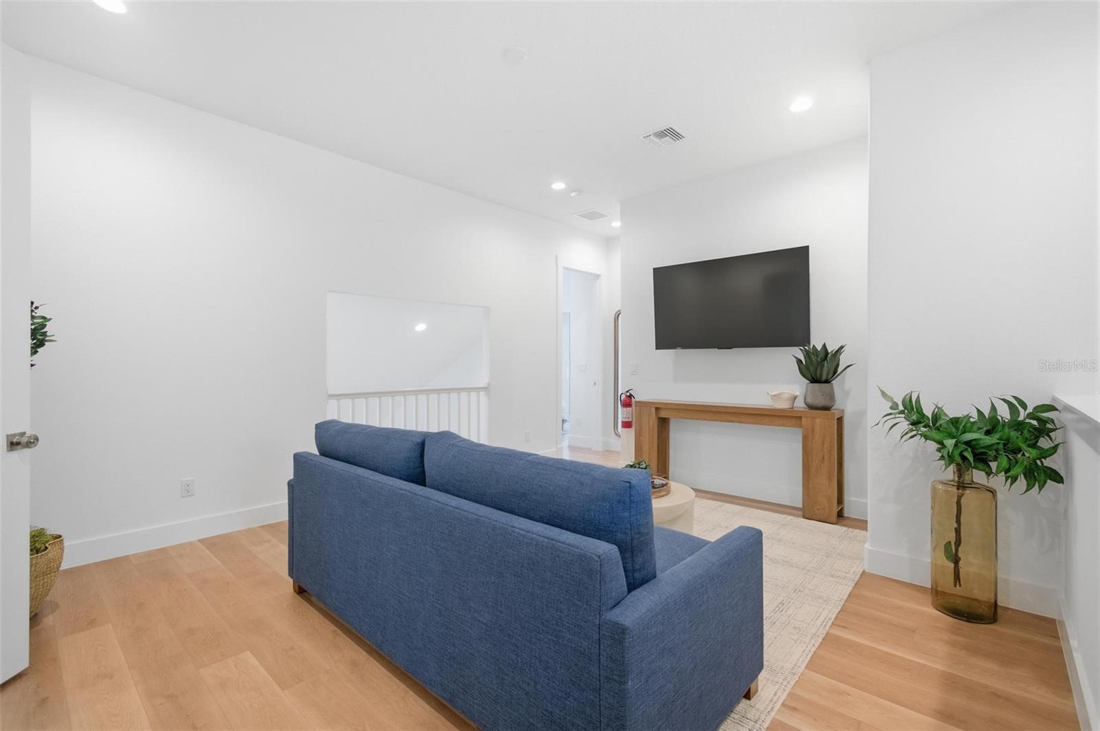 Image 46 of 100 For 527 Cinnamon Beach Lane