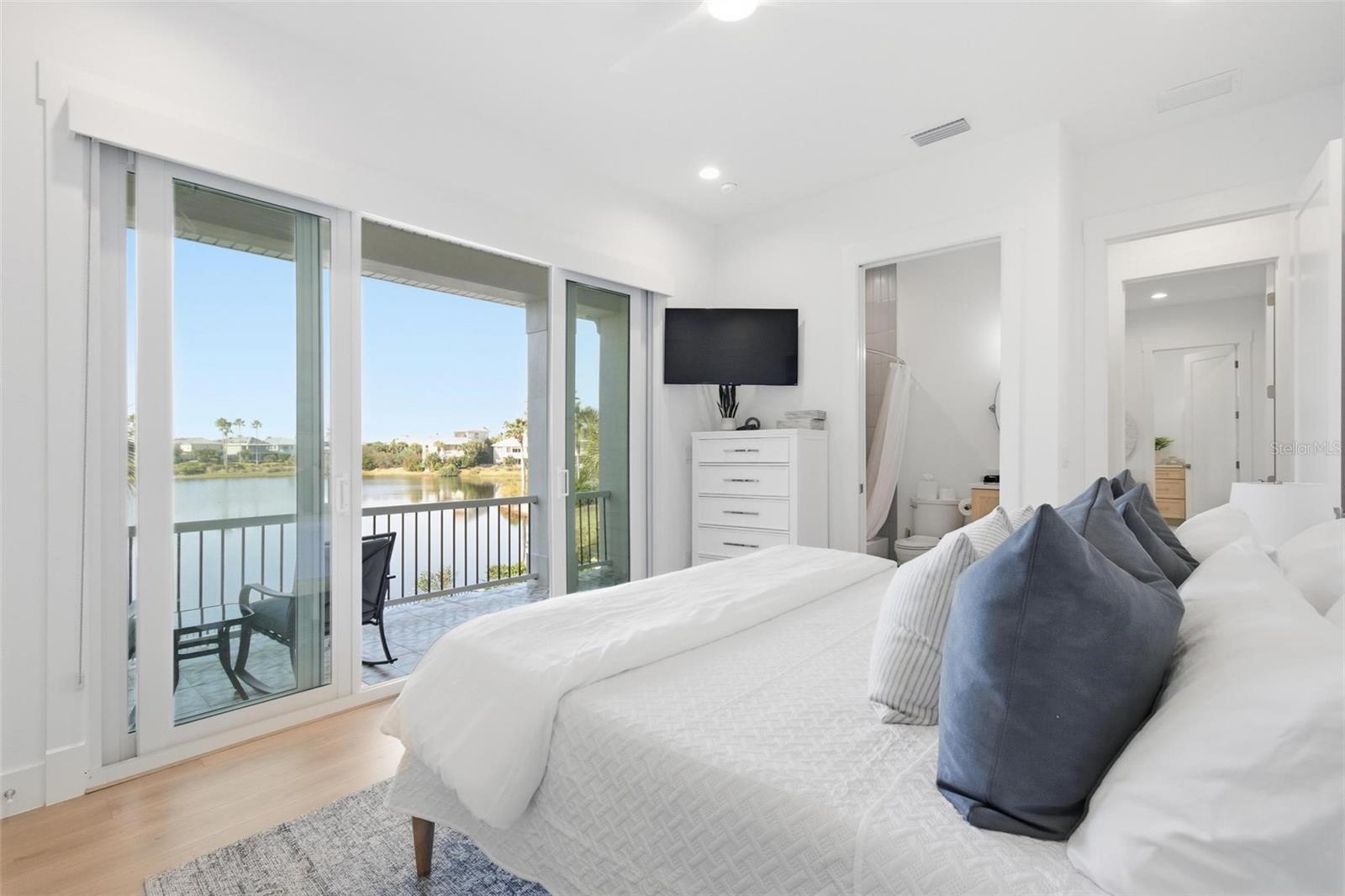 Image 50 of 100 For 527 Cinnamon Beach Lane