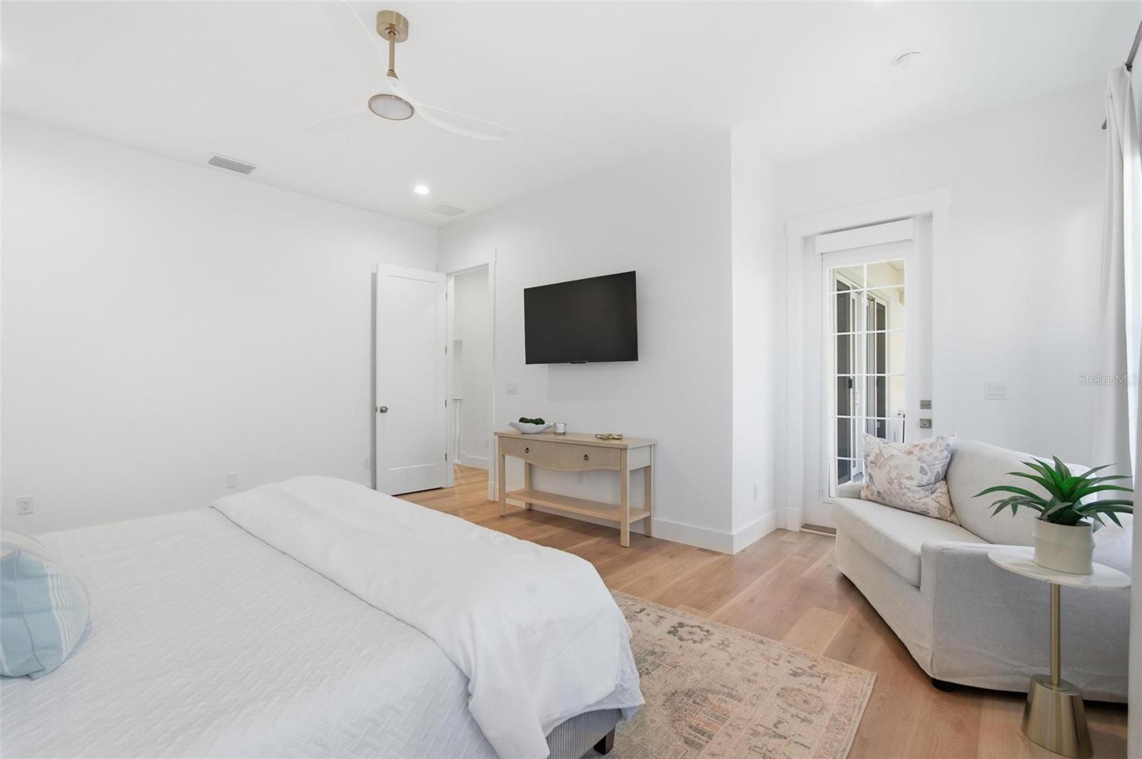 Image 58 of 100 For 527 Cinnamon Beach Lane