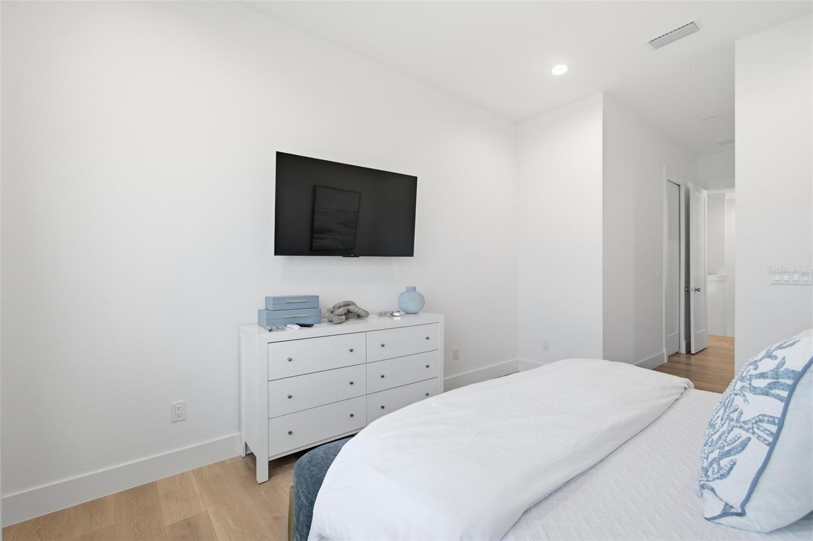 Image 74 of 100 For 527 Cinnamon Beach Lane