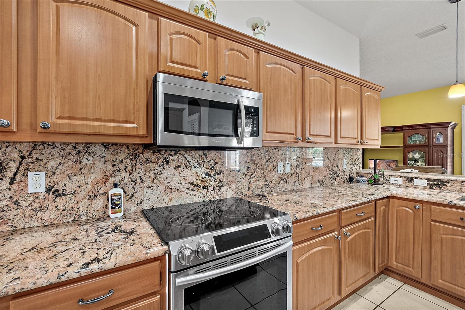 Image 16 of 59 For 2 Elliot Place