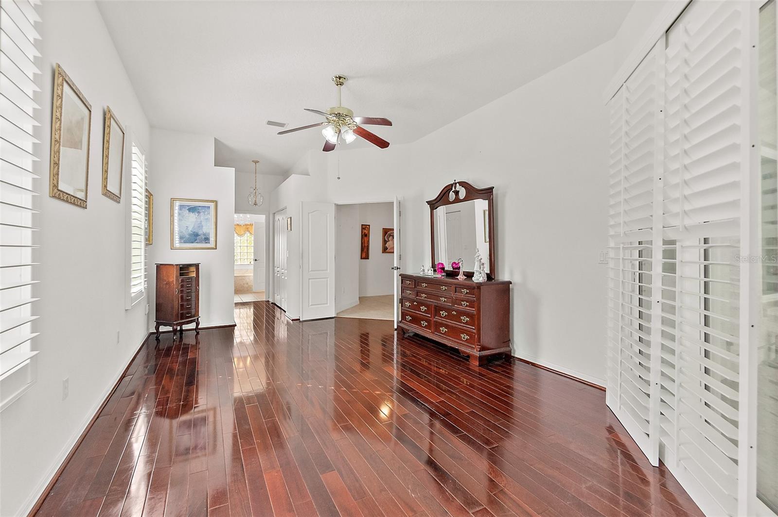 Image 28 of 59 For 2 Elliot Place