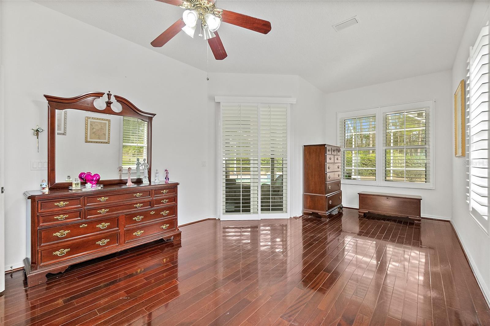 Image 29 of 59 For 2 Elliot Place