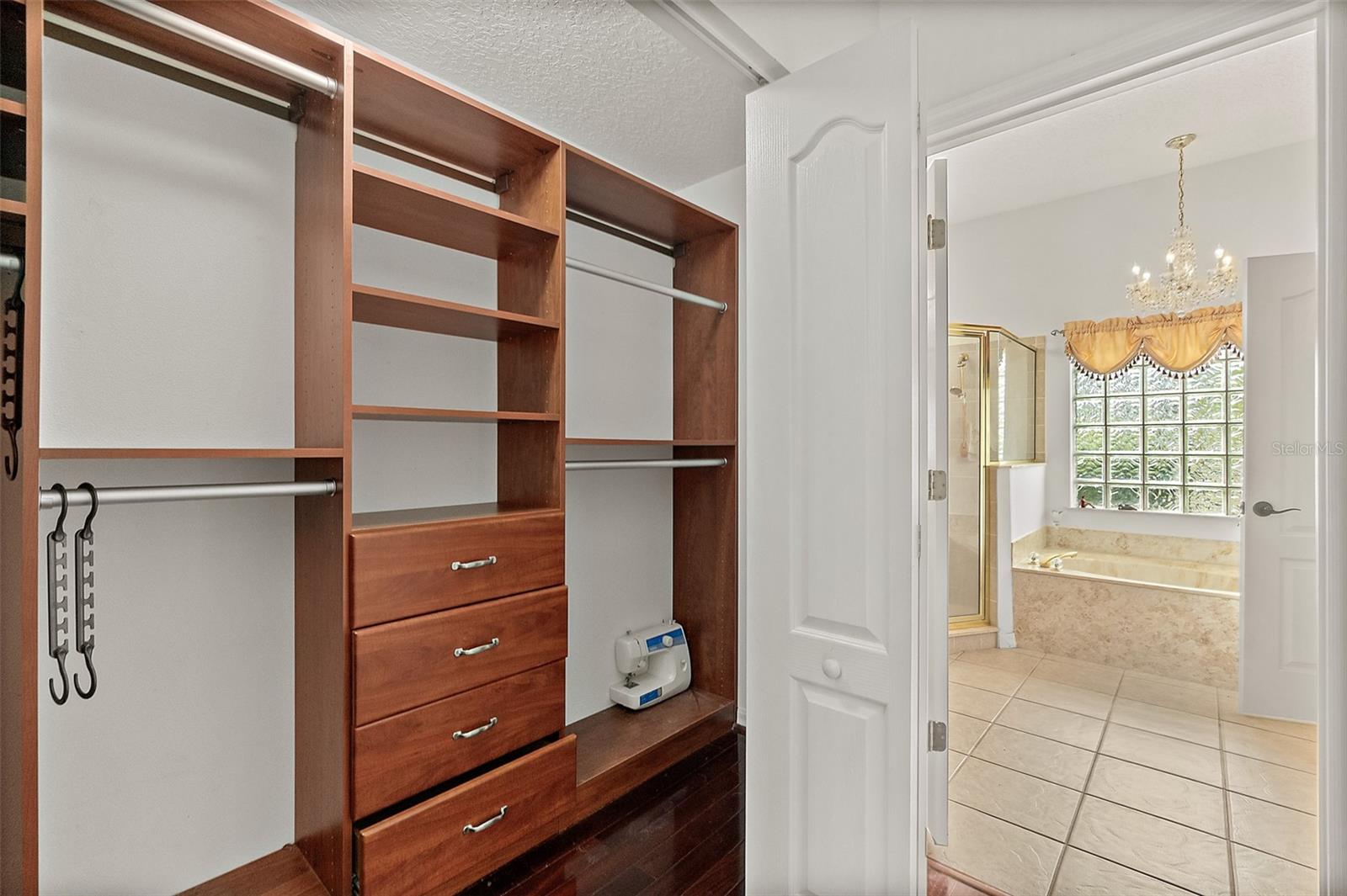 Image 31 of 59 For 2 Elliot Place