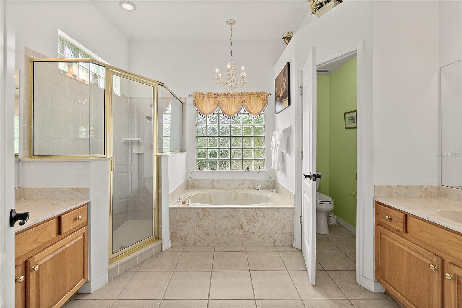 Image 33 of 59 For 2 Elliot Place