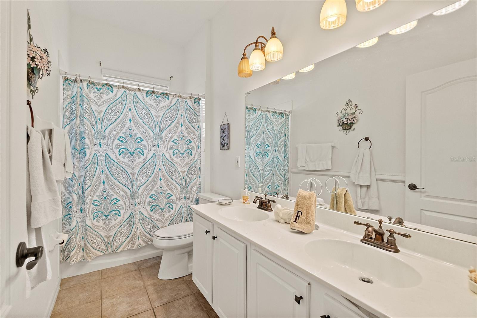 Image 38 of 59 For 2 Elliot Place