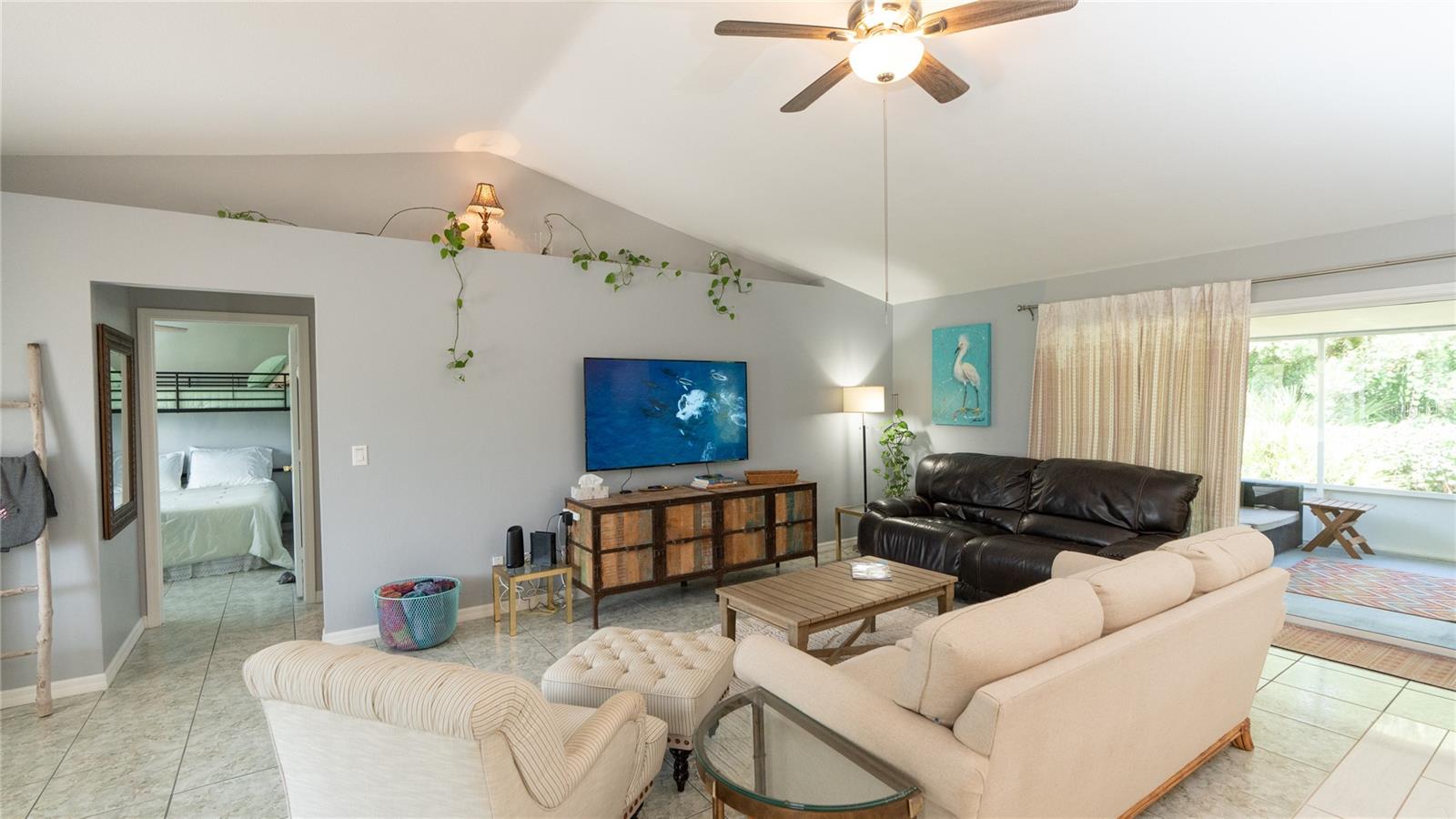 Image 15 of 48 For 11 Sweetbay Drive