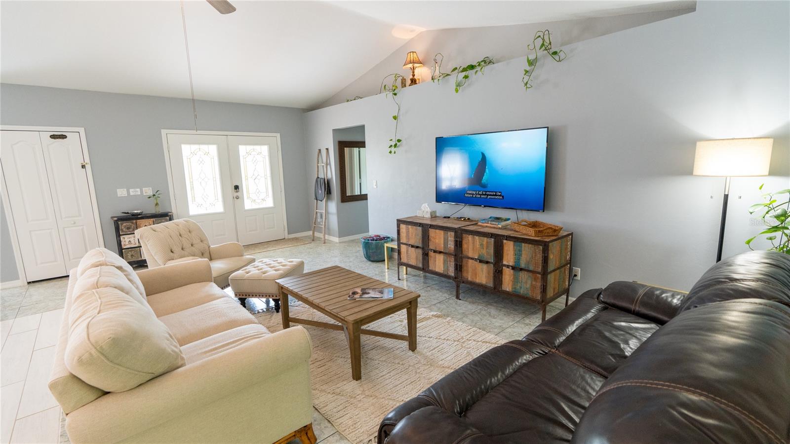 Image 17 of 48 For 11 Sweetbay Drive