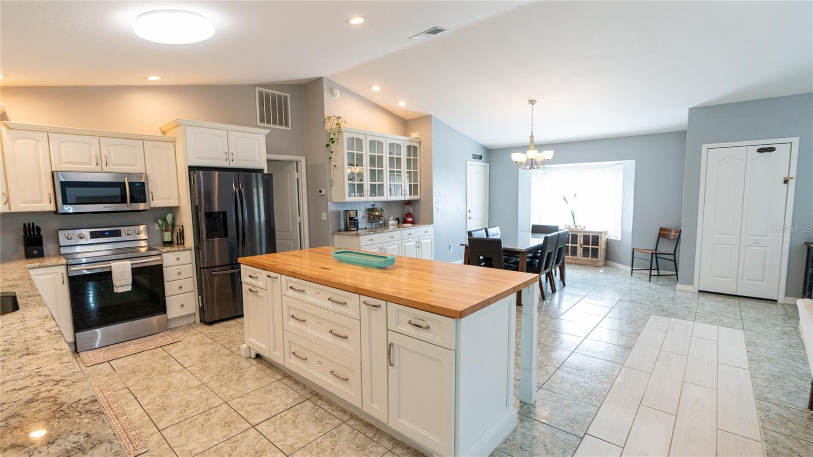 Image 2 of 48 For 11 Sweetbay Drive