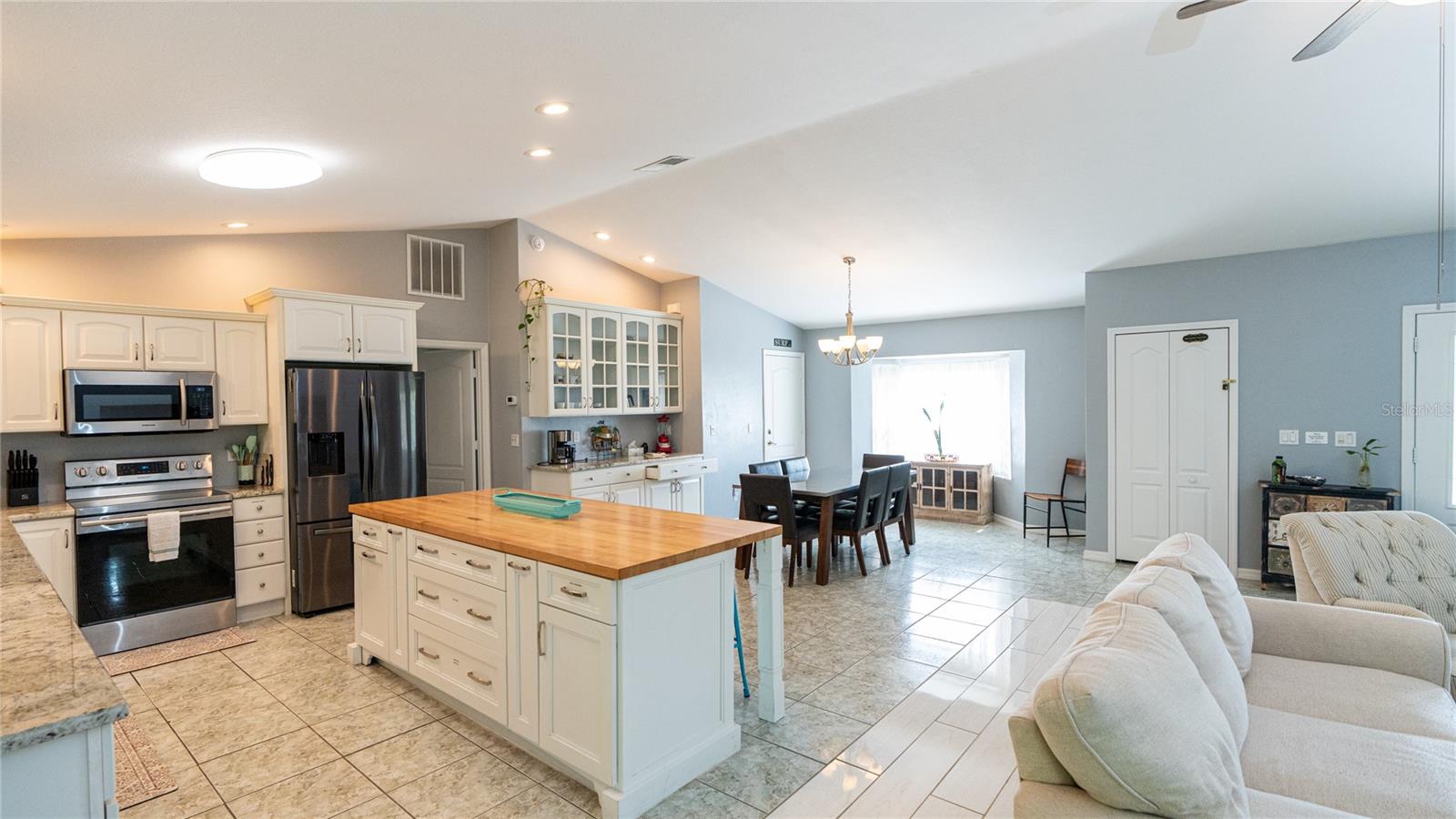 Image 32 of 48 For 11 Sweetbay Drive