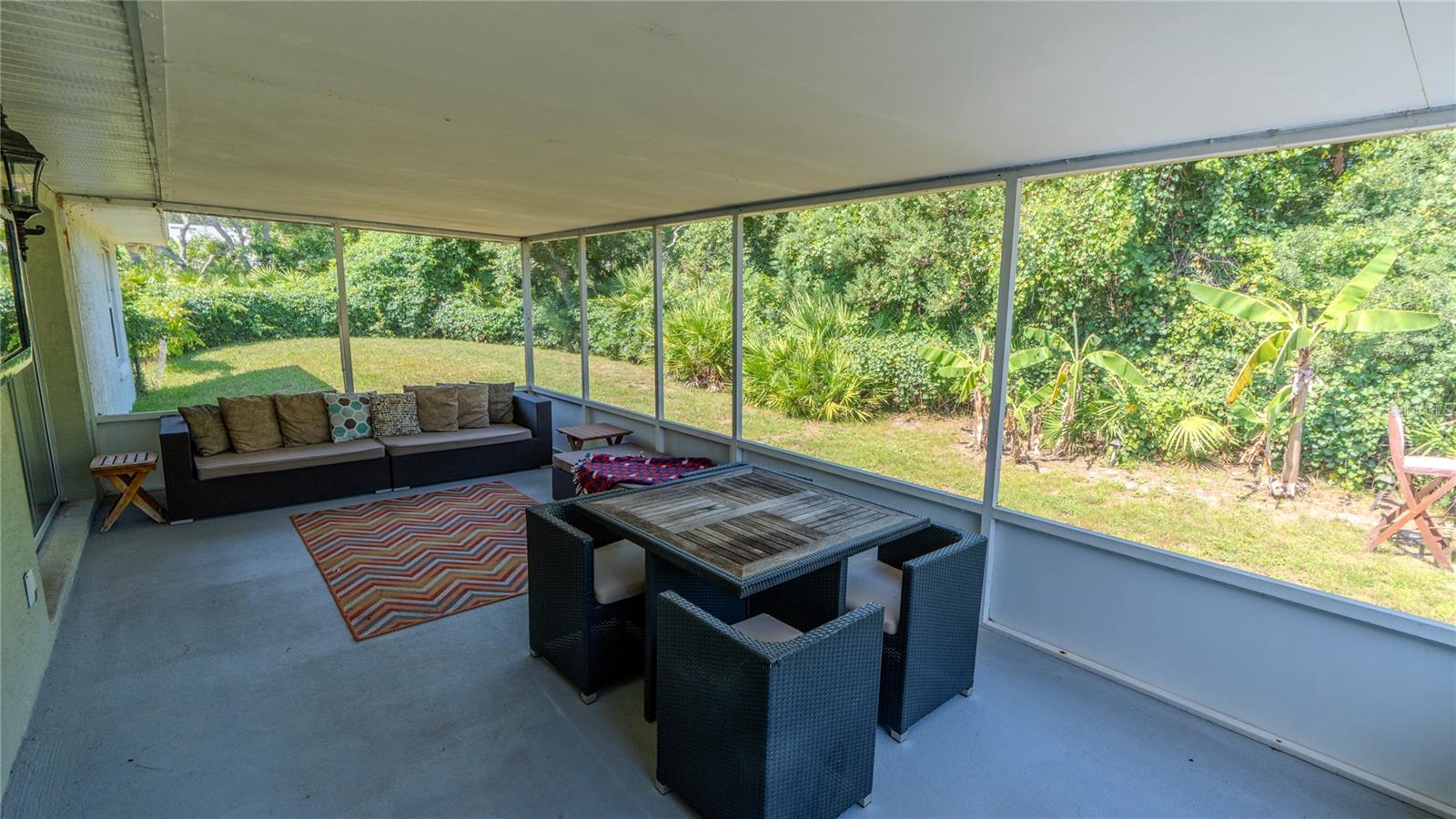 Image 37 of 48 For 11 Sweetbay Drive