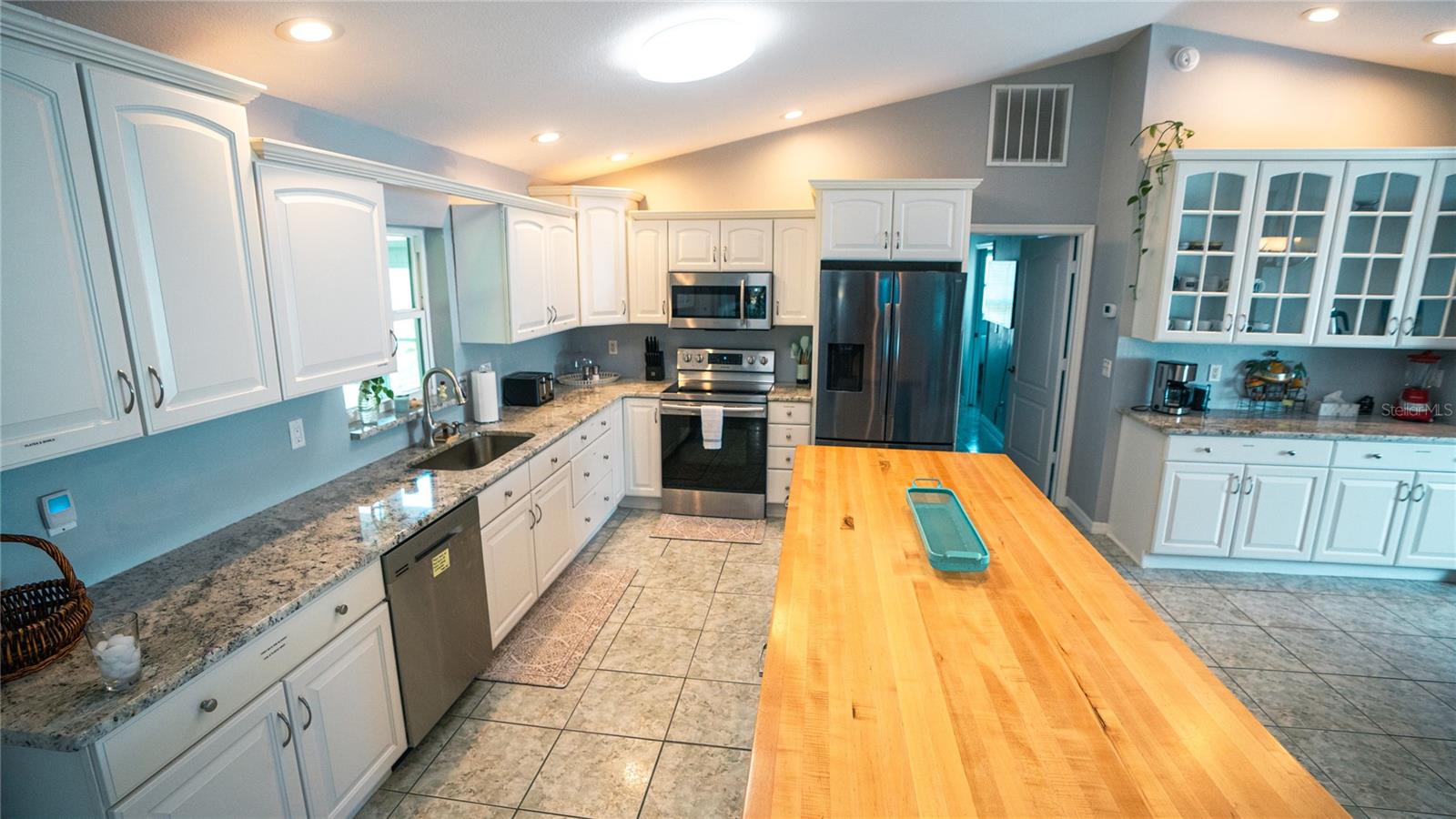 Image 6 of 48 For 11 Sweetbay Drive