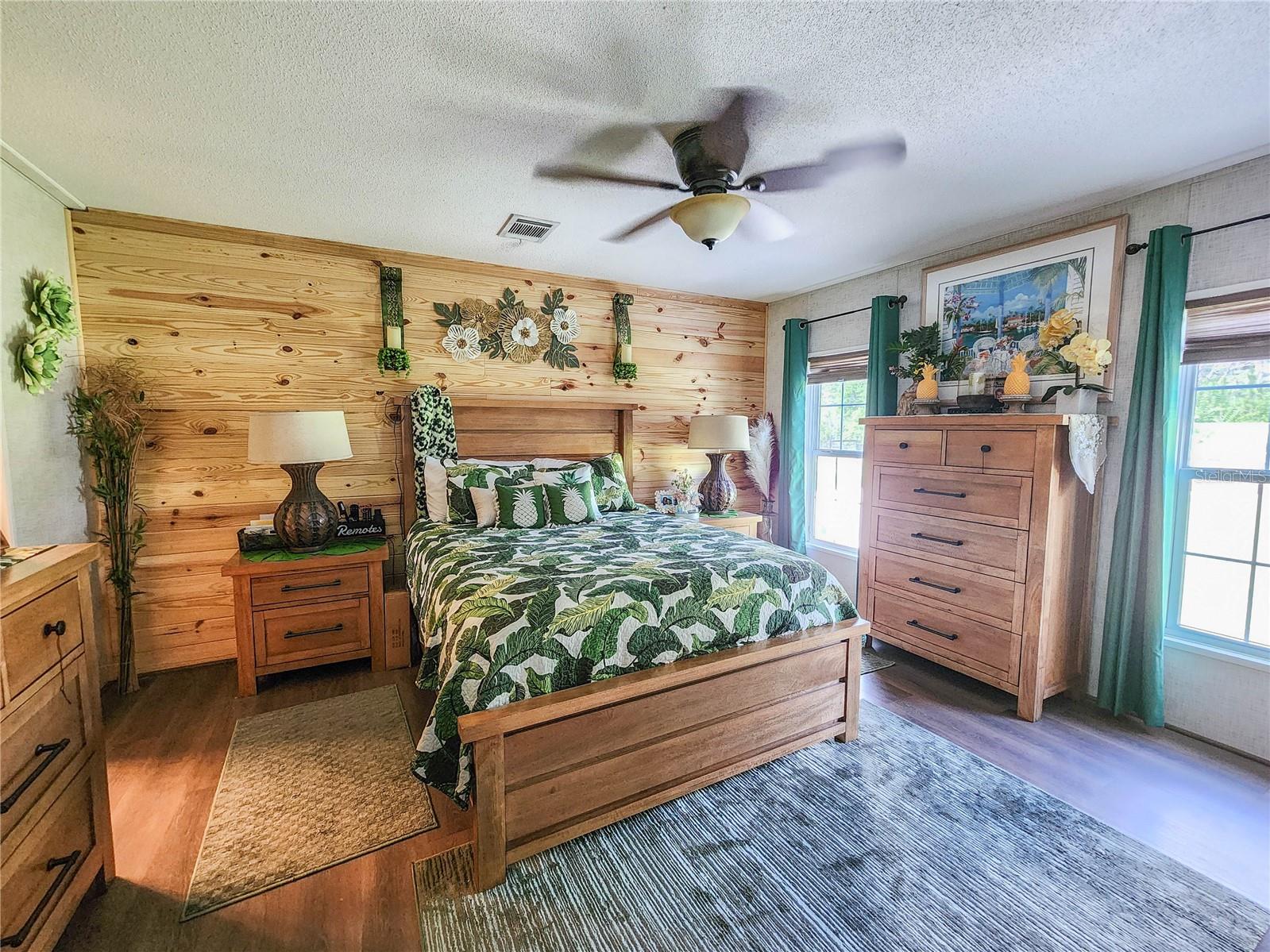 Image 11 of 33 For 2895 Spruce Street