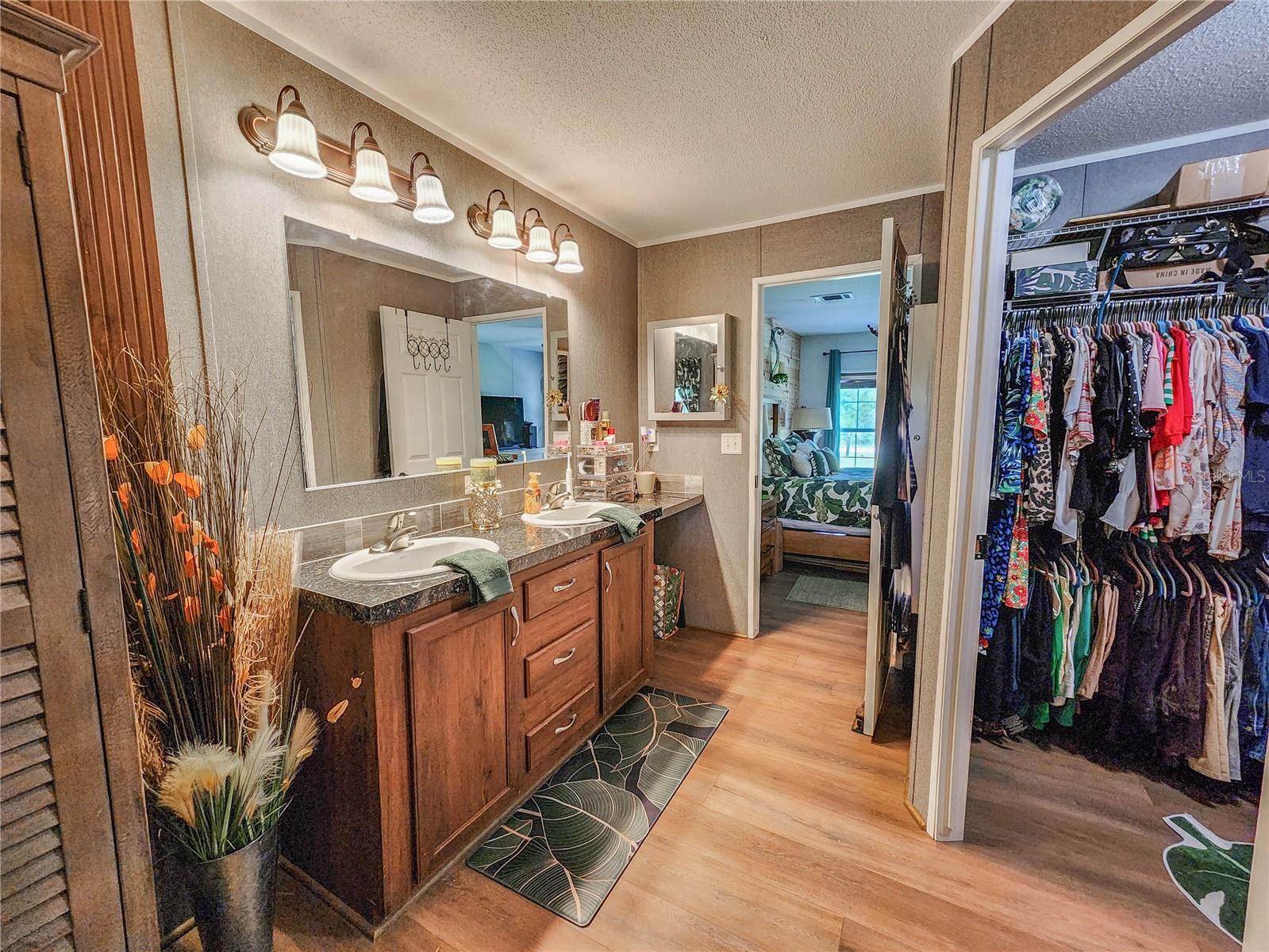 Image 13 of 33 For 2895 Spruce Street