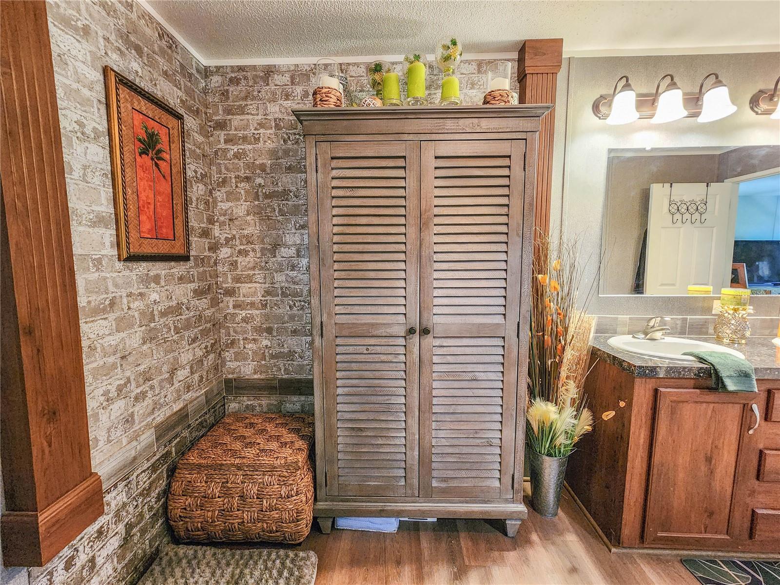 Image 14 of 33 For 2895 Spruce Street