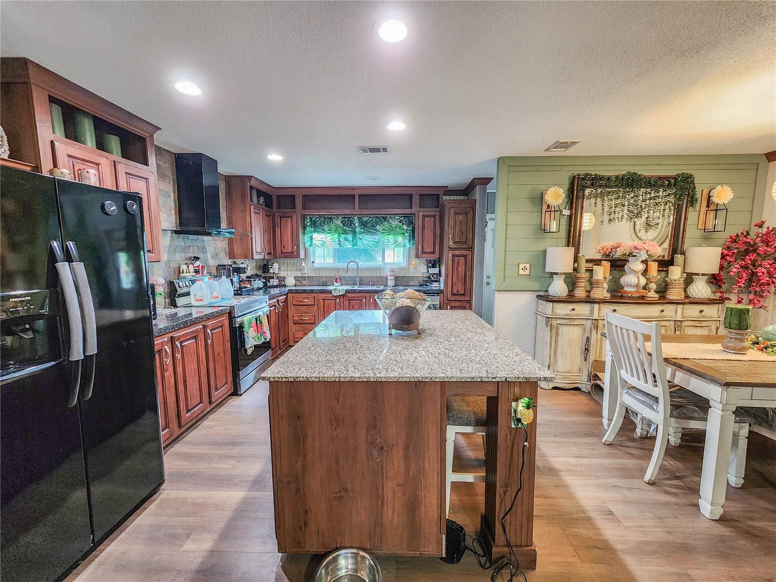 Image 22 of 33 For 2895 Spruce Street