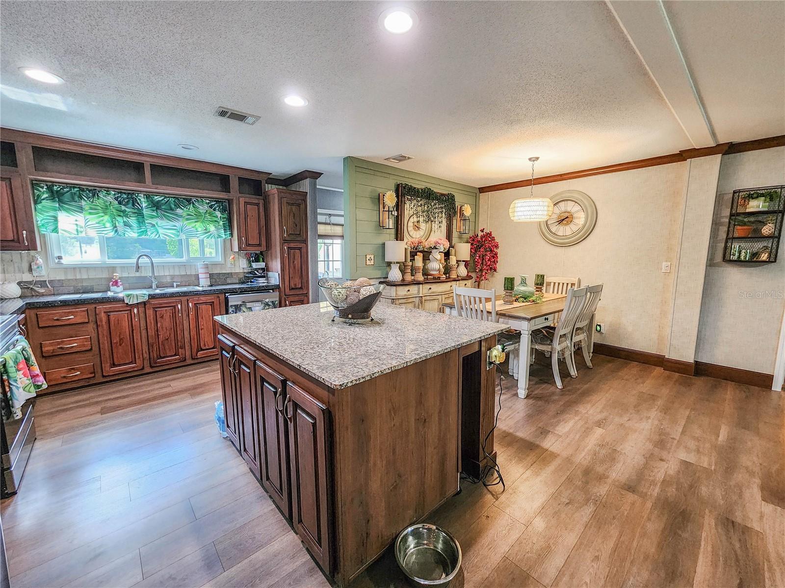 Image 23 of 33 For 2895 Spruce Street