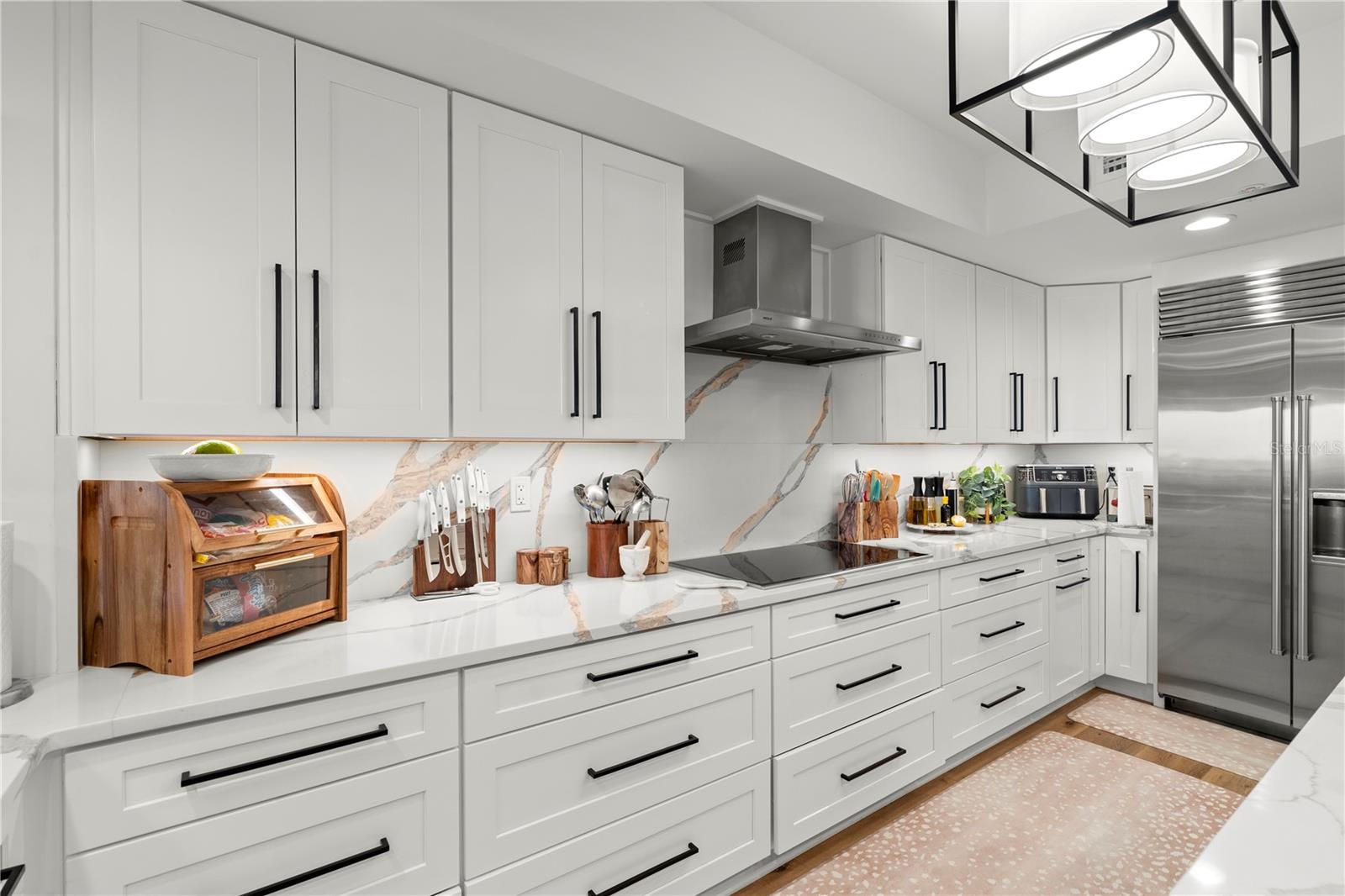 Image 10 of 87 For 200 Ocean Crest Drive 312