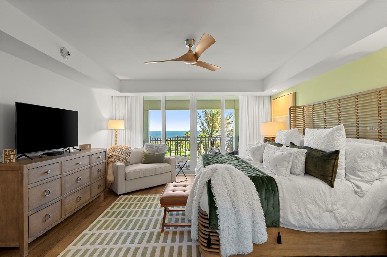 Image 35 of 87 For 200 Ocean Crest Drive 312