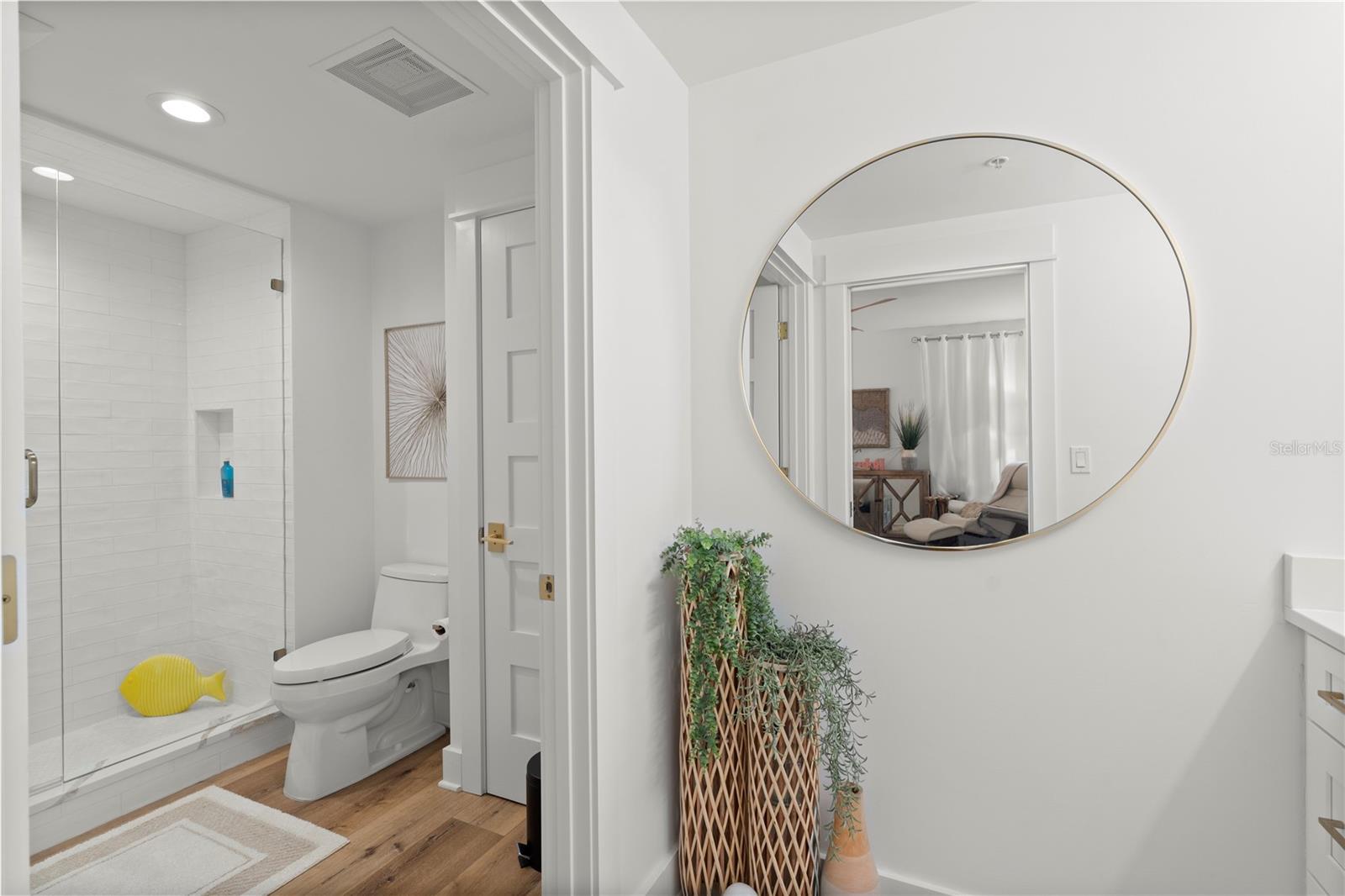 Image 43 of 87 For 200 Ocean Crest Drive 312