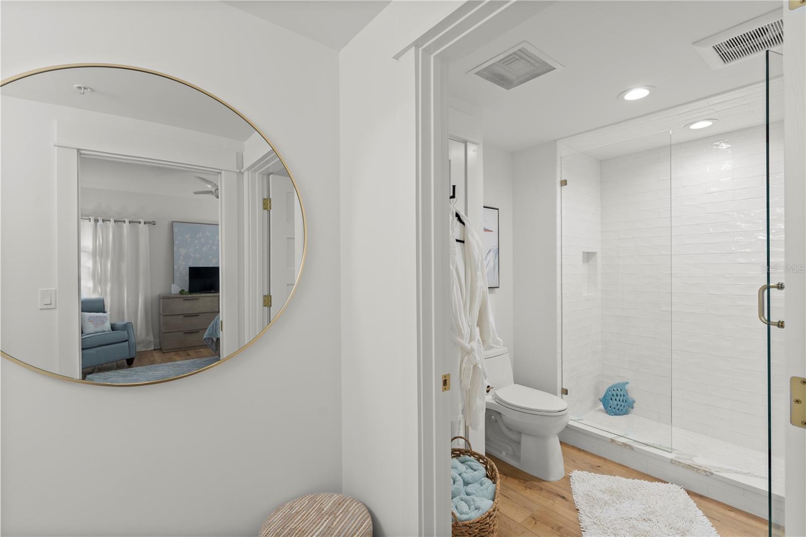 Image 50 of 87 For 200 Ocean Crest Drive 312