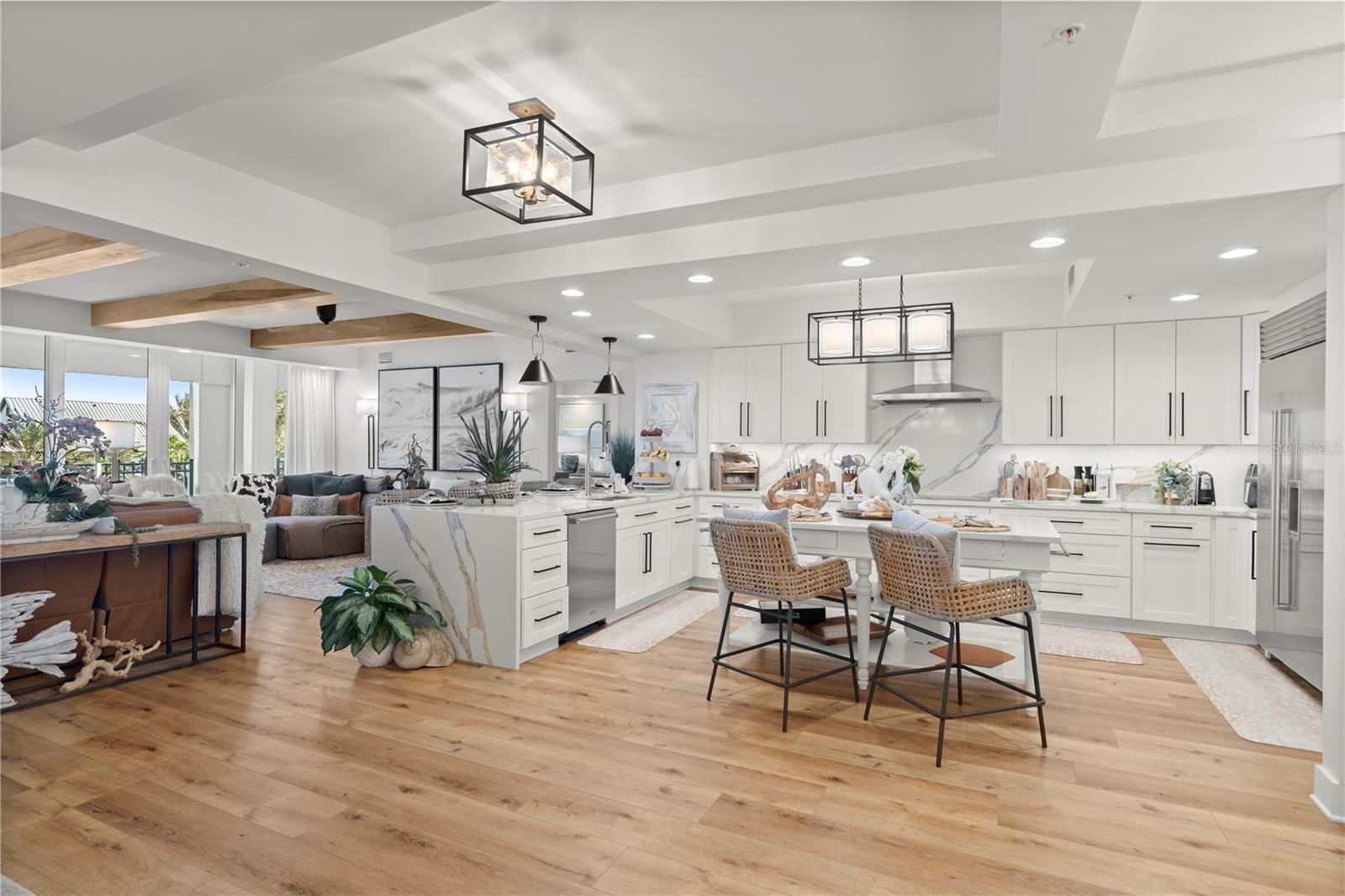 Image 6 of 87 For 200 Ocean Crest Drive 312