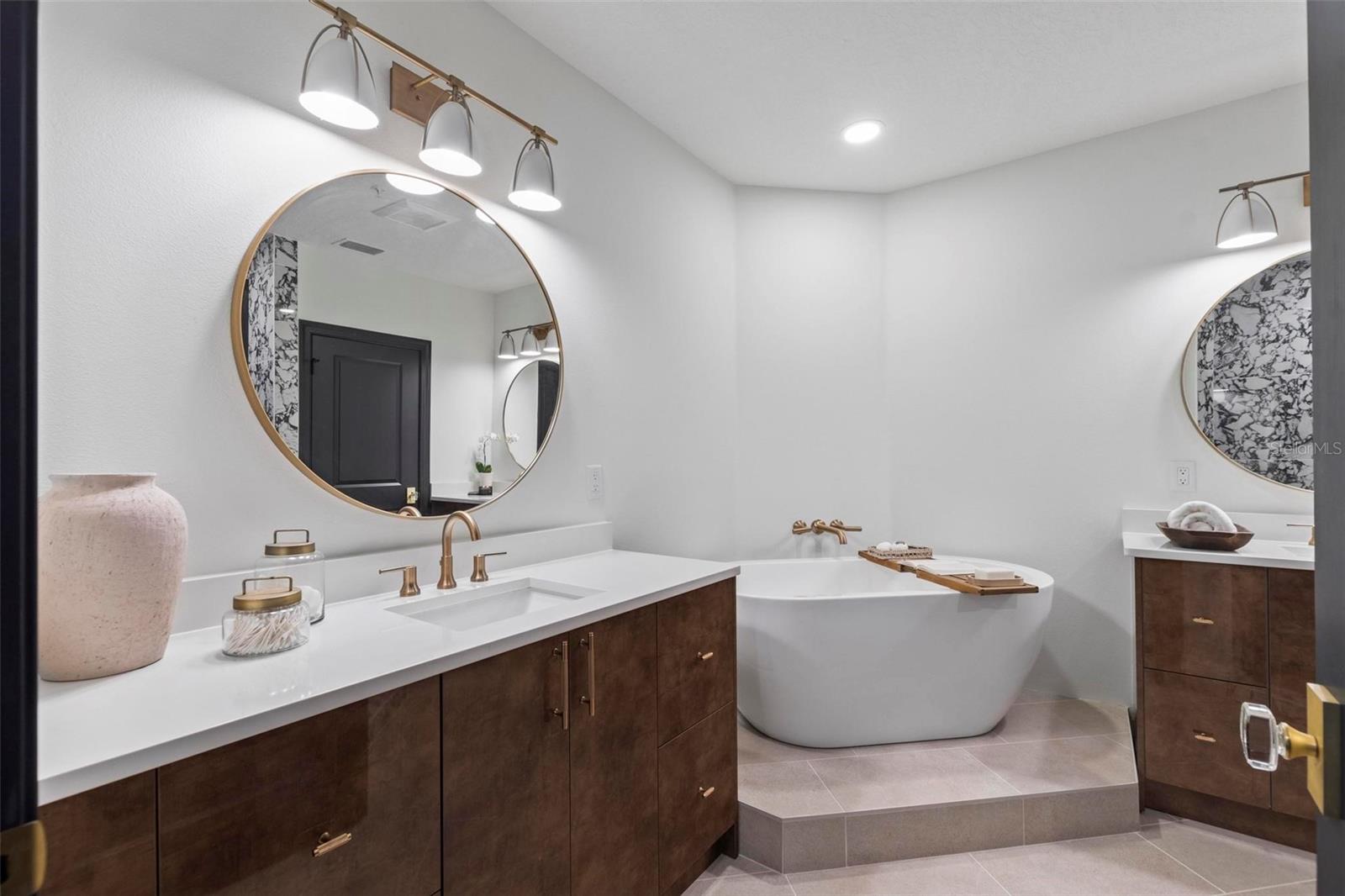 Image 37 of 69 For 455 Riverfront Drive A201