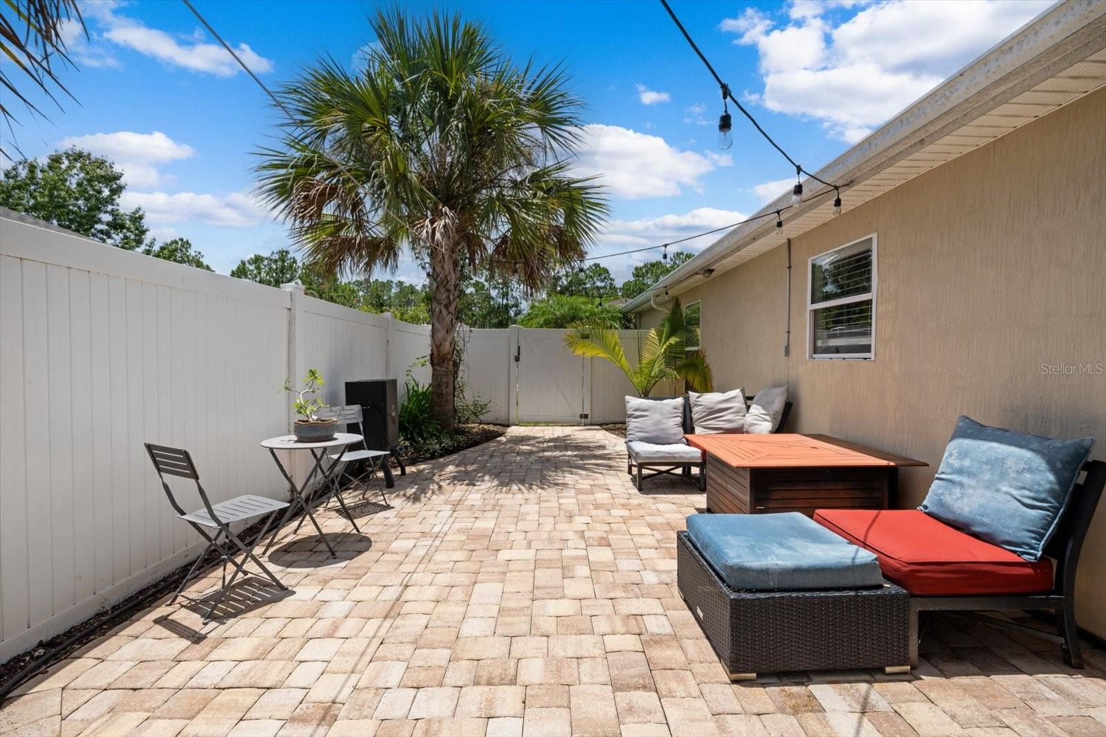 Image 26 of 32 For 24 Riviera Estates Court