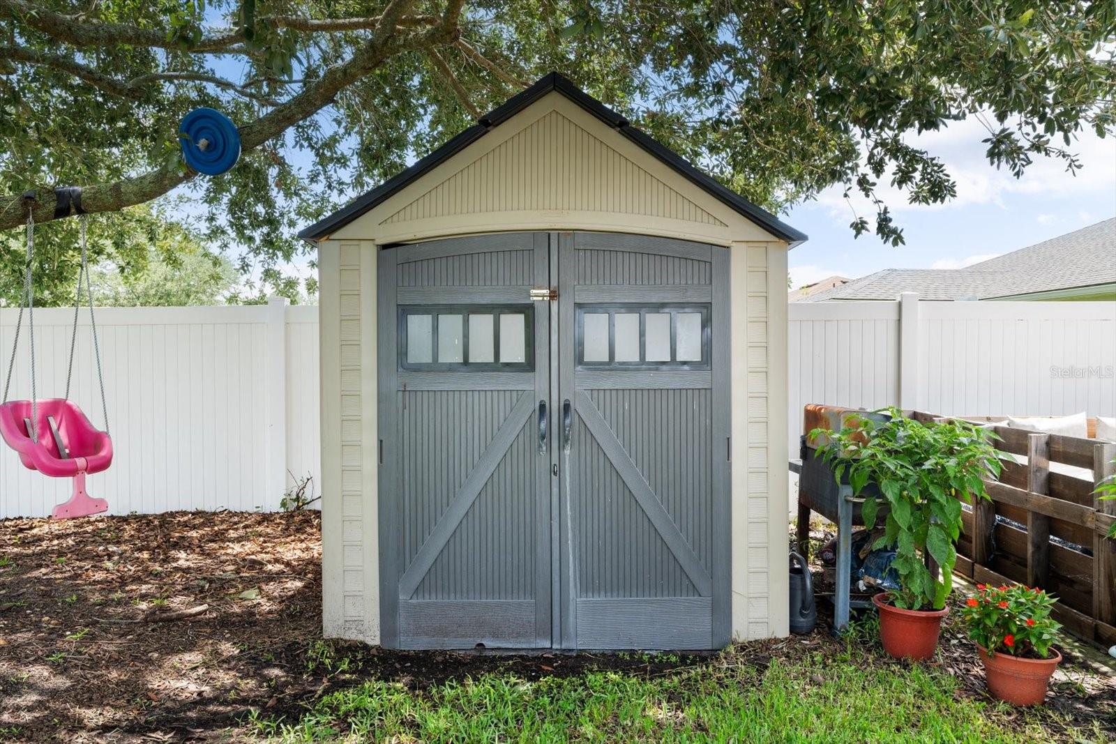 Image 27 of 32 For 24 Riviera Estates Court