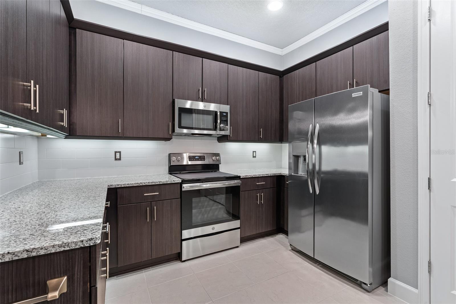 Image 16 of 50 For 831 Pinewood Drive