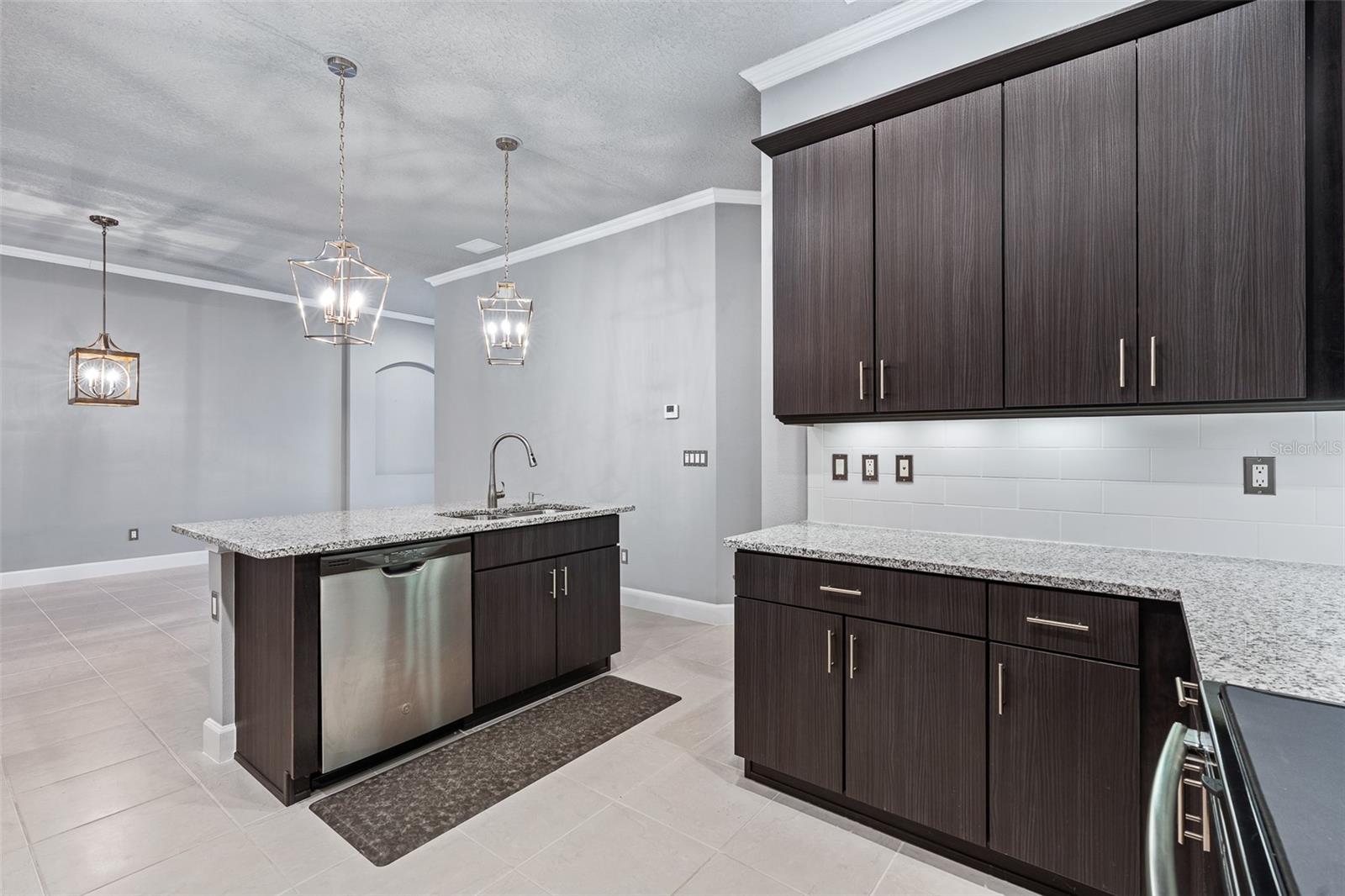 Image 17 of 50 For 831 Pinewood Drive